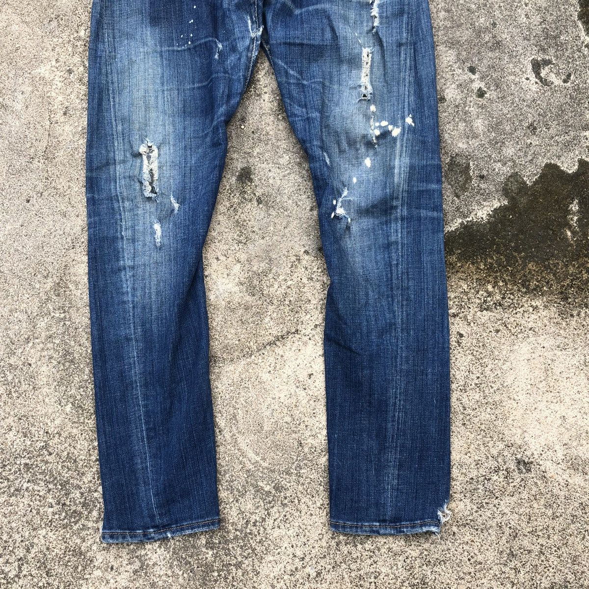 Dsquared2 × Vintage 🔥Sick🔥🇮🇹Dsquared2 Sexy Twist Distress Rips Bleach Skinny Jean Size US 33 - 4 Thumbnail
