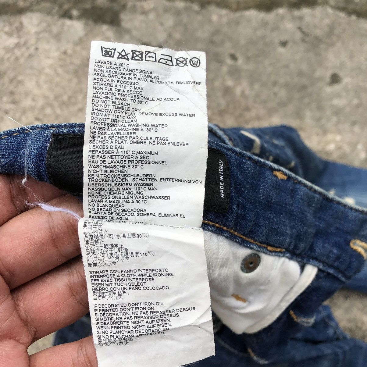 Dsquared2 × Vintage 🔥Sick🔥🇮🇹Dsquared2 Sexy Twist Distress Rips Bleach Skinny Jean Size US 33 - 22 Thumbnail