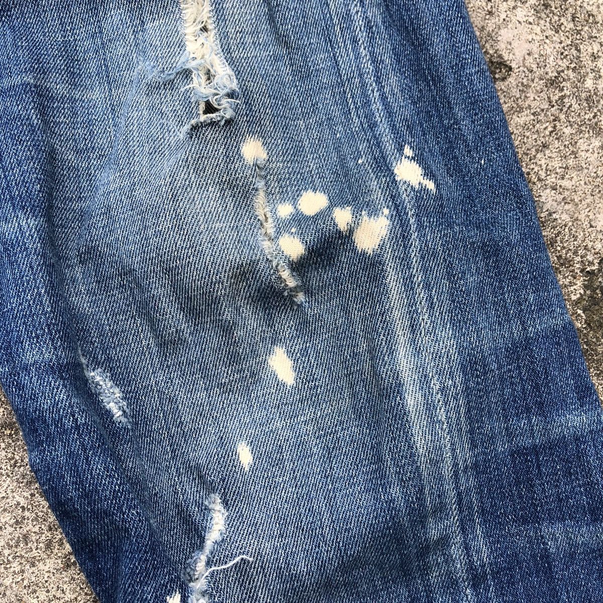 Dsquared2 × Vintage 🔥Sick🔥🇮🇹Dsquared2 Sexy Twist Distress Rips Bleach Skinny Jean Size US 33 - 11 Thumbnail