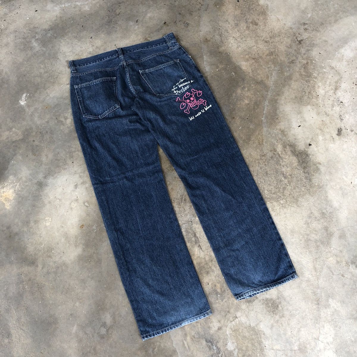 Anime × One Piece 🔥Rare🔥One Piece Blue Wash Skull Logo With Quotes Denim Jeans Size US 33 - 4 Thumbnail