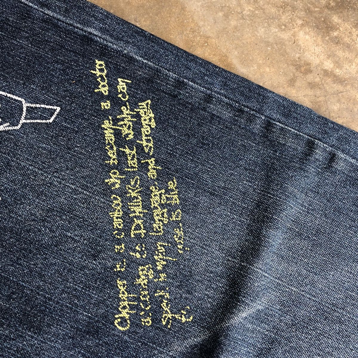Anime × One Piece 🔥Rare🔥One Piece Blue Wash Skull Logo With Quotes Denim Jeans Size US 33 - 11 Thumbnail