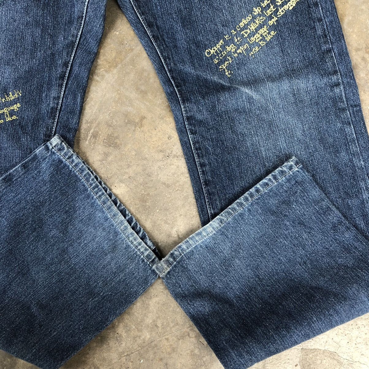 Anime × One Piece 🔥Rare🔥One Piece Blue Wash Skull Logo With Quotes Denim Jeans Size US 33 - 12 Thumbnail
