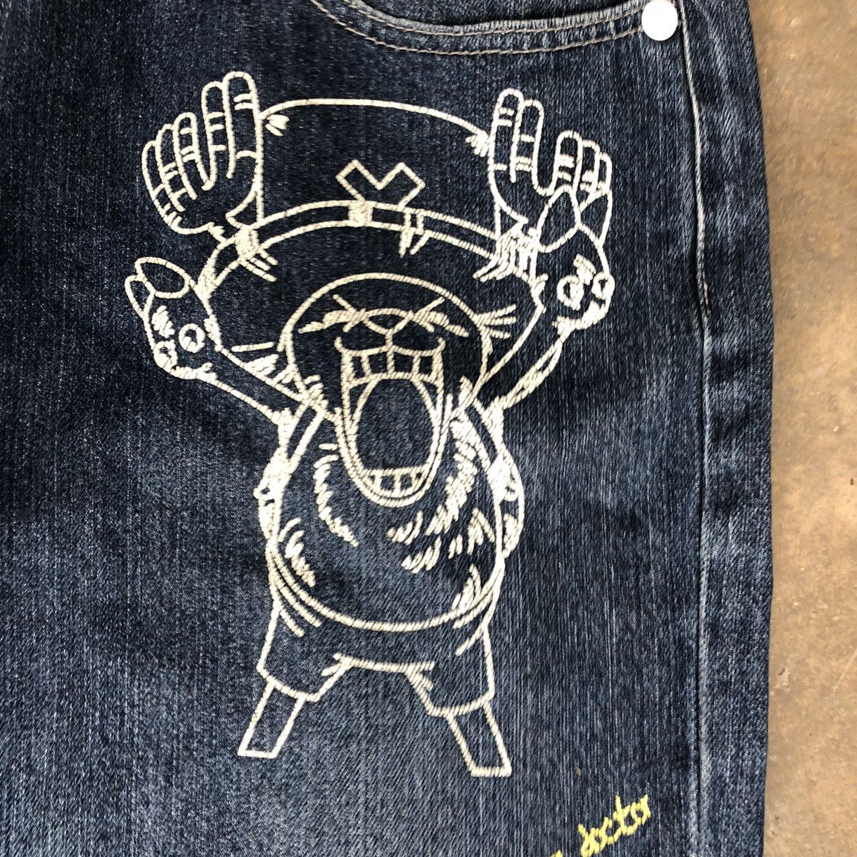 Anime × One Piece 🔥Rare🔥One Piece Blue Wash Skull Logo With Quotes Denim Jeans Size US 33 - 10 Thumbnail