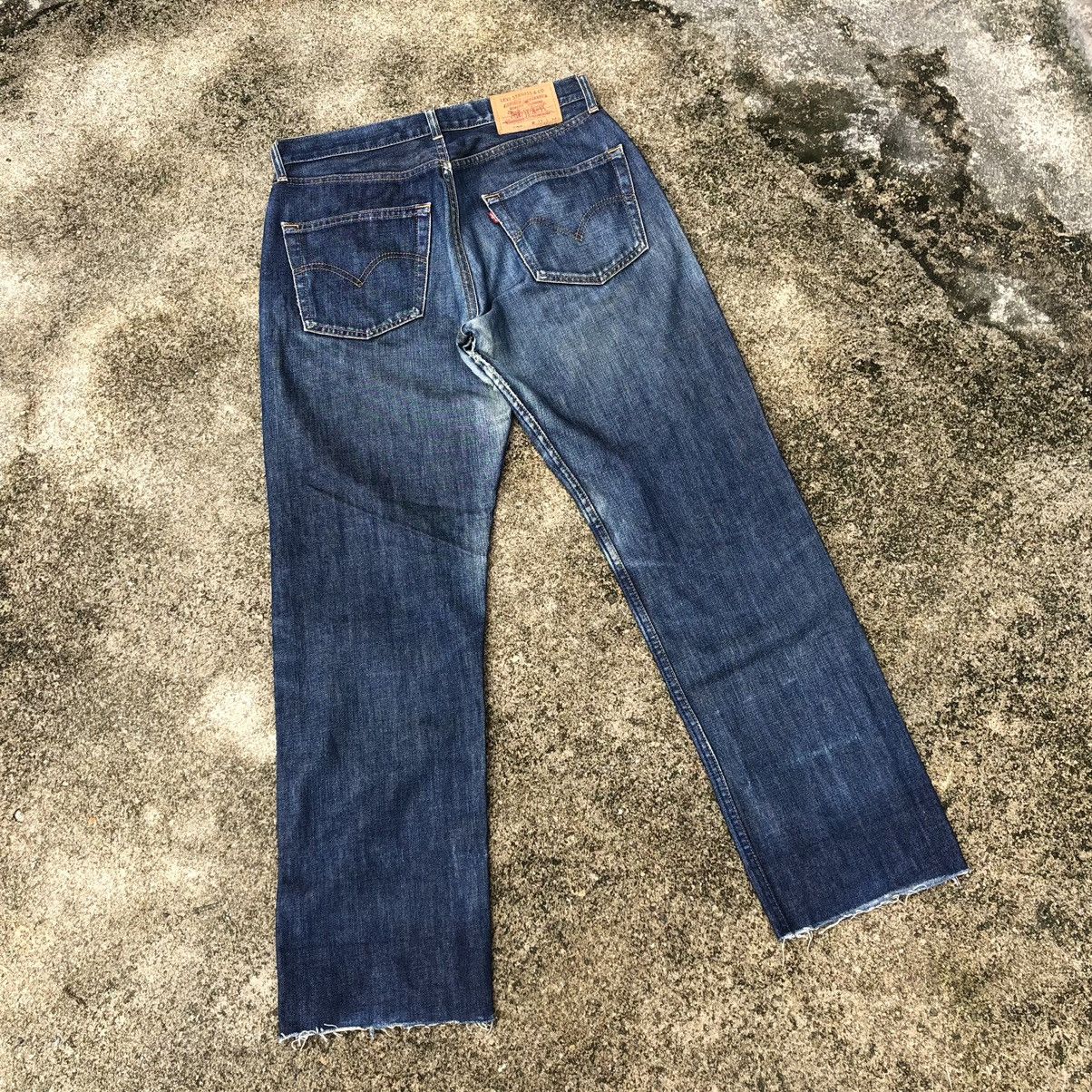 Levi's × Levi's Vintage Clothing 🔥Thrash🔥Lot 509 Levis Blue Wash Distress Denim Jeans Size US 32 / EU 48 - 4 Thumbnail