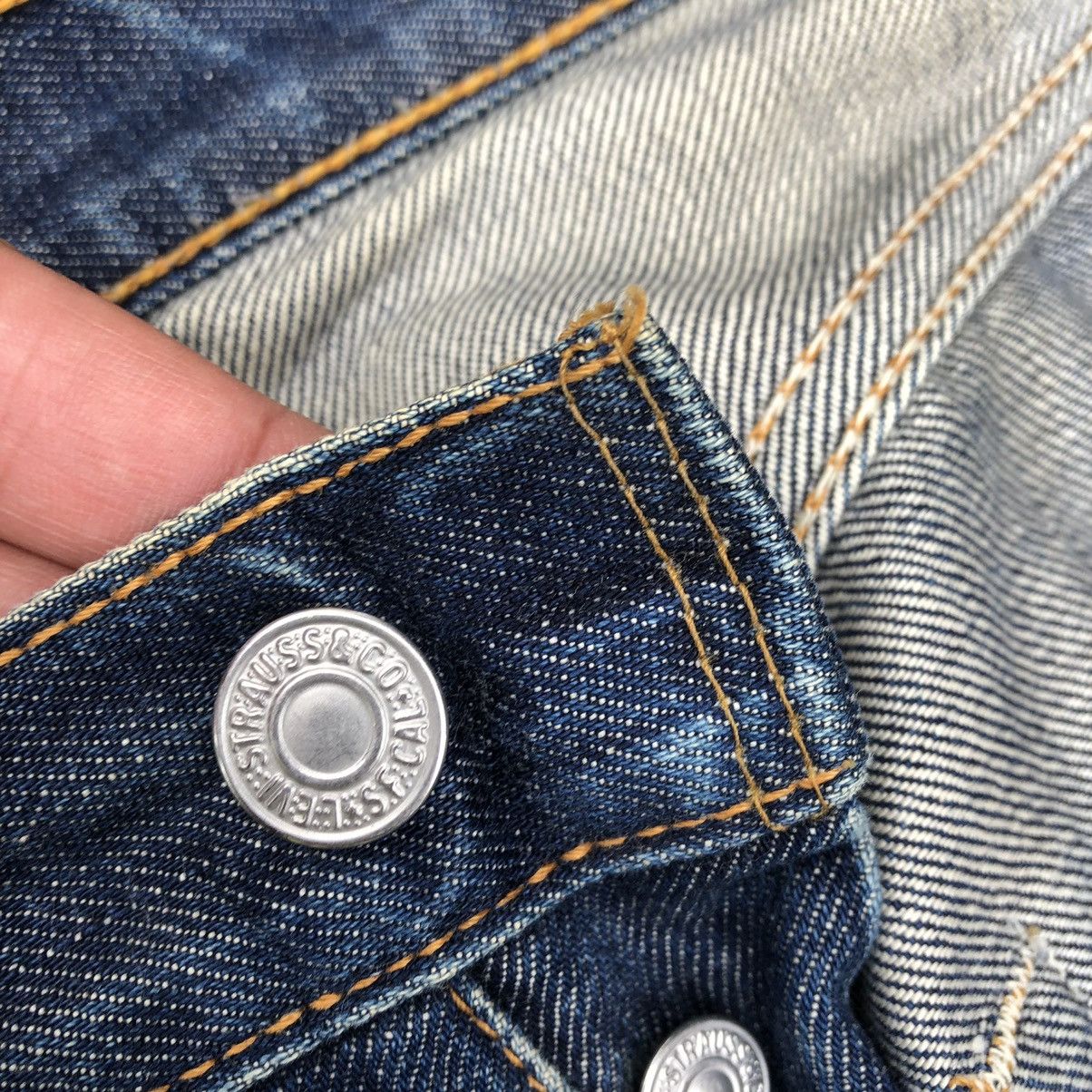 Levi's × Levi's Vintage Clothing 🔥Thrash🔥Lot 509 Levis Blue Wash Distress Denim Jeans Size US 32 / EU 48 - 14 Thumbnail