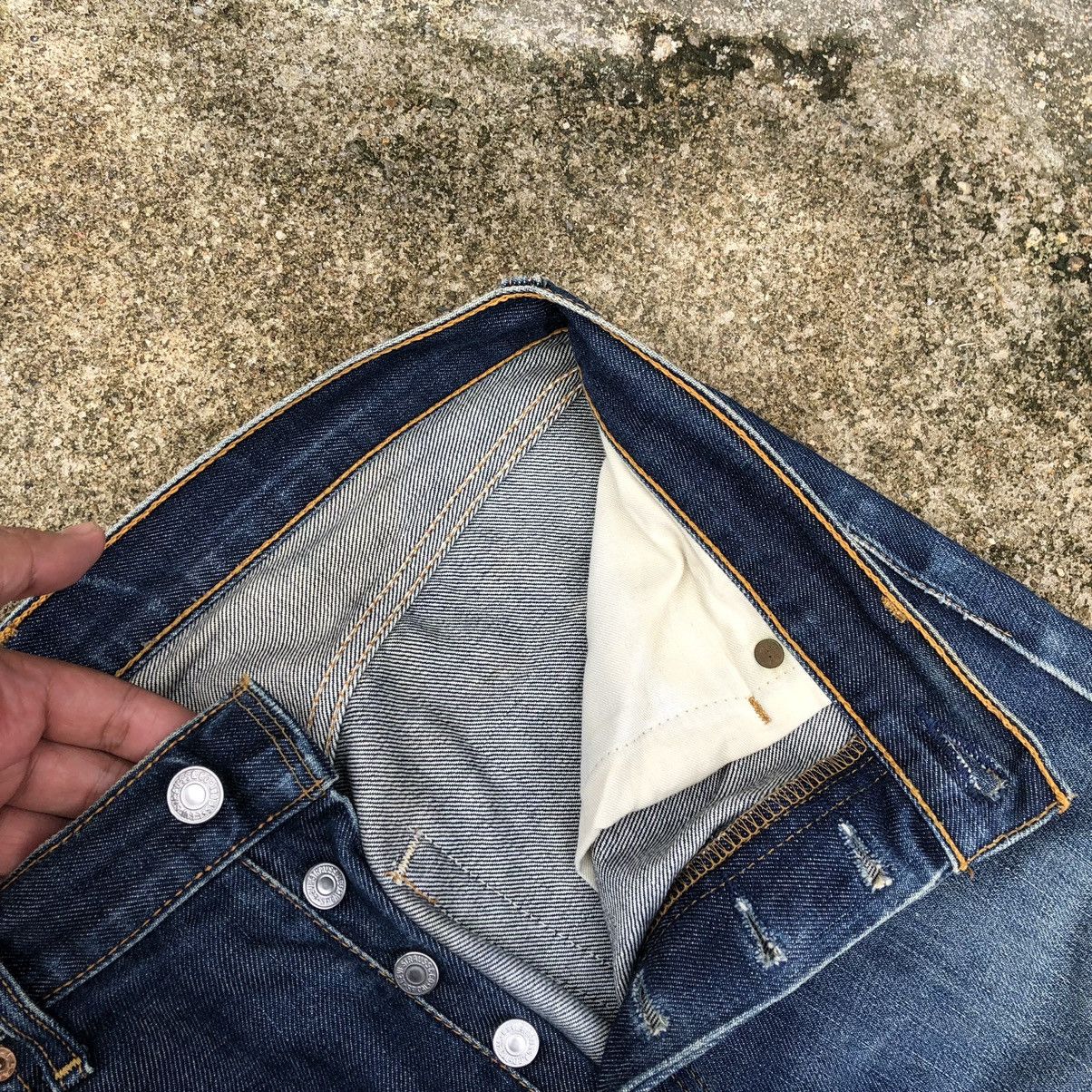 Levi's × Levi's Vintage Clothing 🔥Thrash🔥Lot 509 Levis Blue Wash Distress Denim Jeans Size US 32 / EU 48 - 13 Thumbnail
