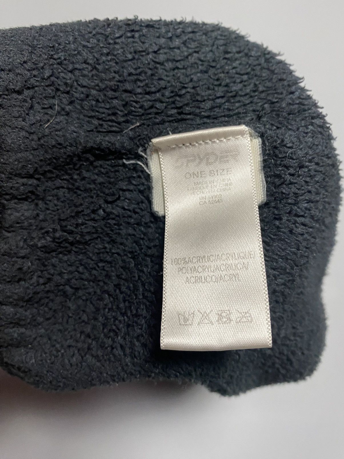 Spyder Spyder web vintage y2k beanie hat all over Size ONE SIZE - 5 Thumbnail