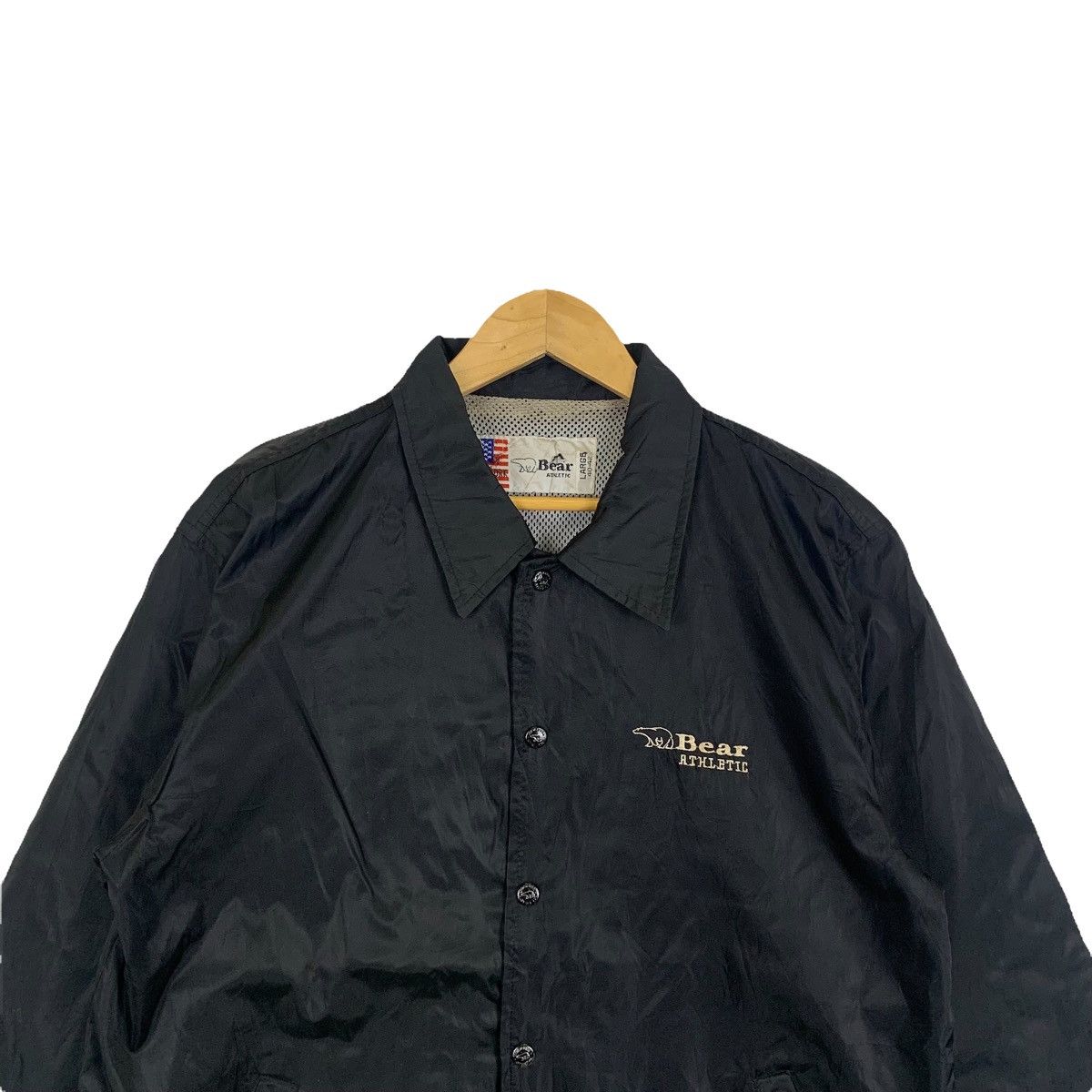 Vintage Vintage BEAR Athletic Usa Windbreaker Light Coach Jacket Size US L / EU 52-54 / 3 - 5 Thumbnail
