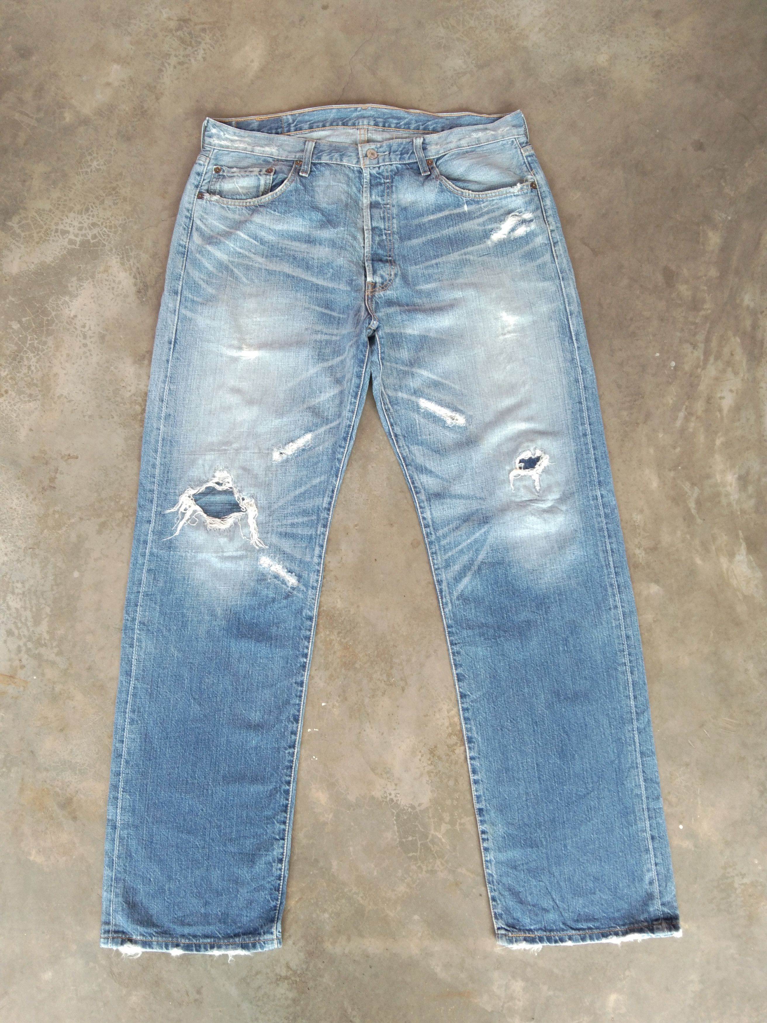 Vintage Levi's 501 Straight Leg Distressed Jeans 36x32