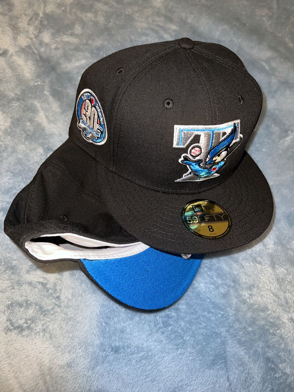 image of New Era Exclusive Toronto Blue Jays Fitted Black Icy Blue Bottom 8 in Black/Blue, Men's