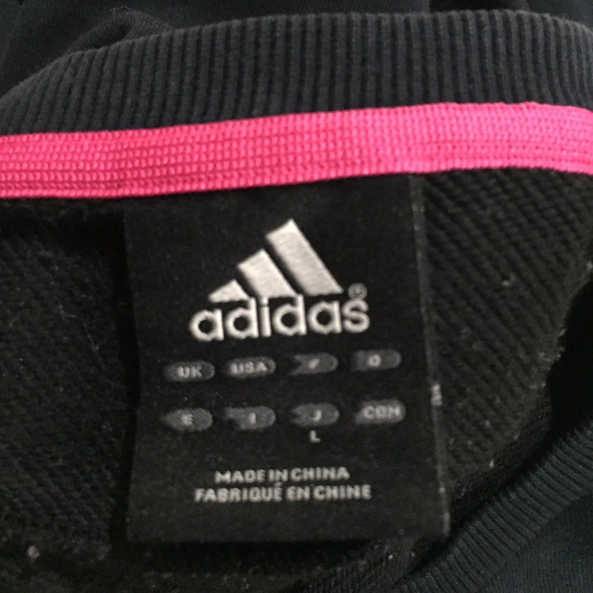 Adidas Adidas Sweatshirt Spellout Big Logo size M Size US M / EU 48-50 / 2 - 7 Thumbnail