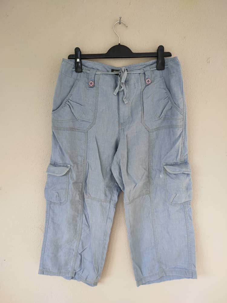 Eddie Bauer Eddie Bauer Crop Pant Size US 34 / EU 50 - 1 Thumbnail