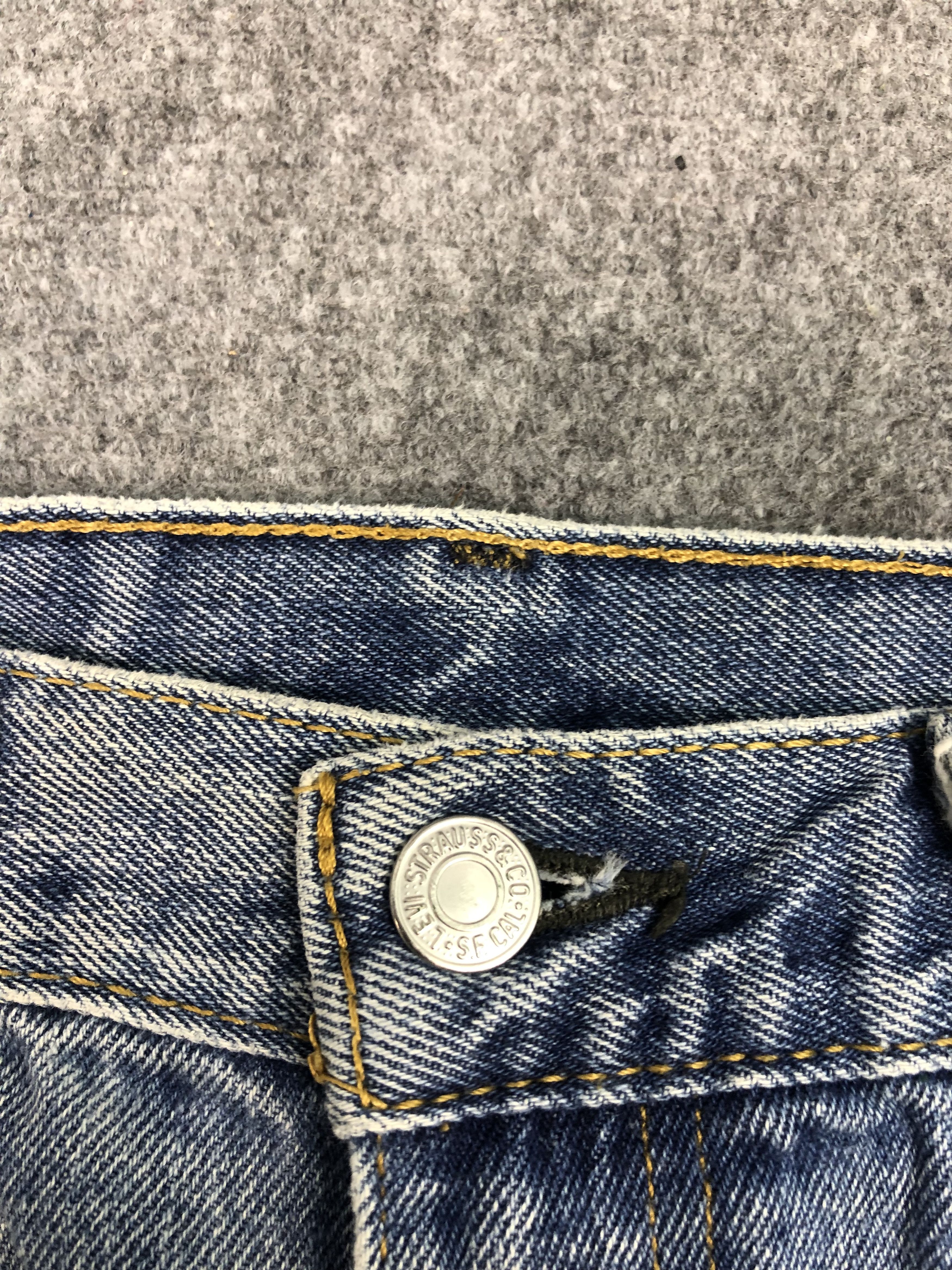 Levi's Vintage Levis 550 Jeans DP0384 Size US 34 / EU 50 - 5 Thumbnail