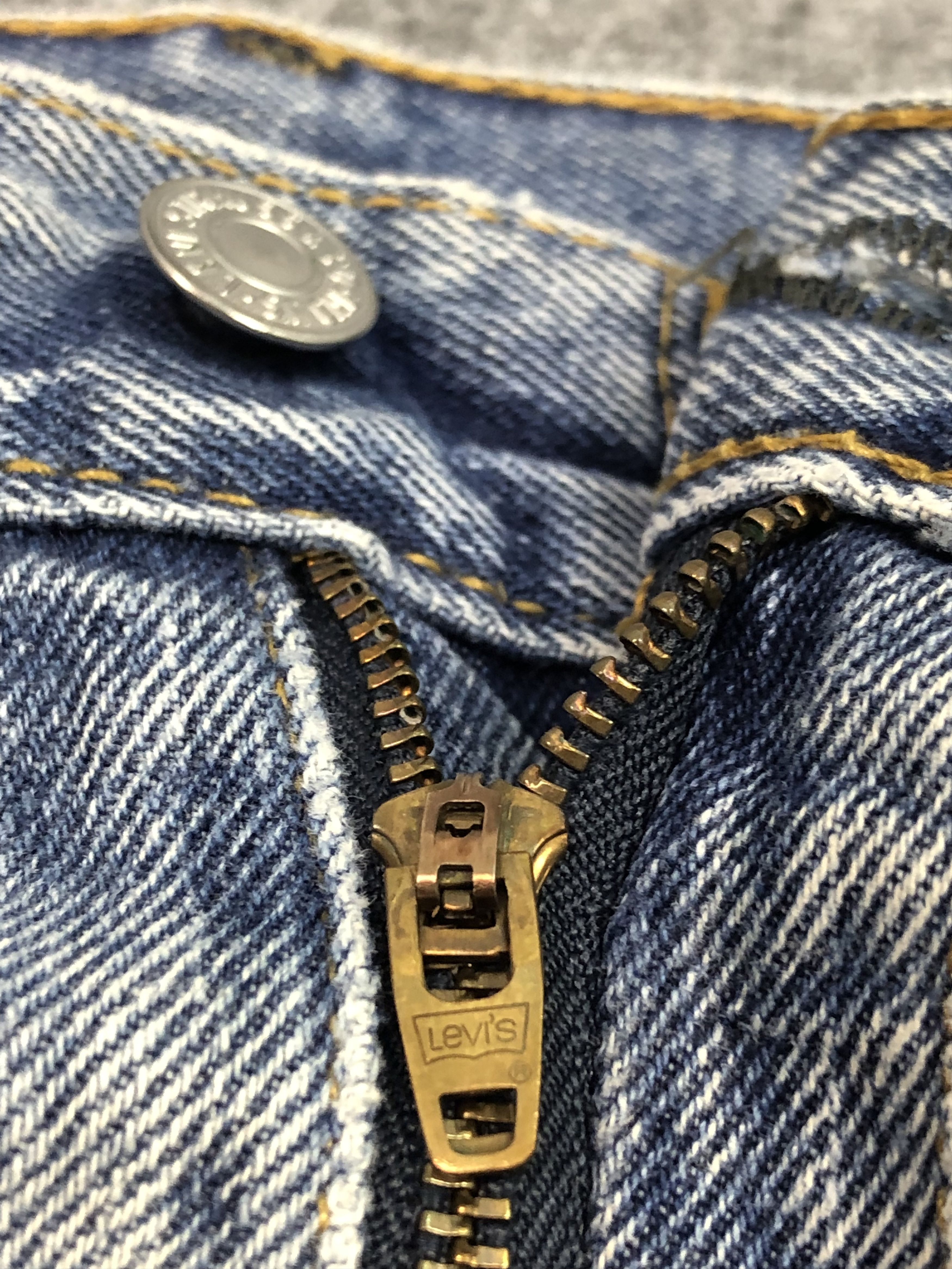 Levi's Vintage Levis 550 Jeans DP0384 Size US 34 / EU 50 - 6 Thumbnail