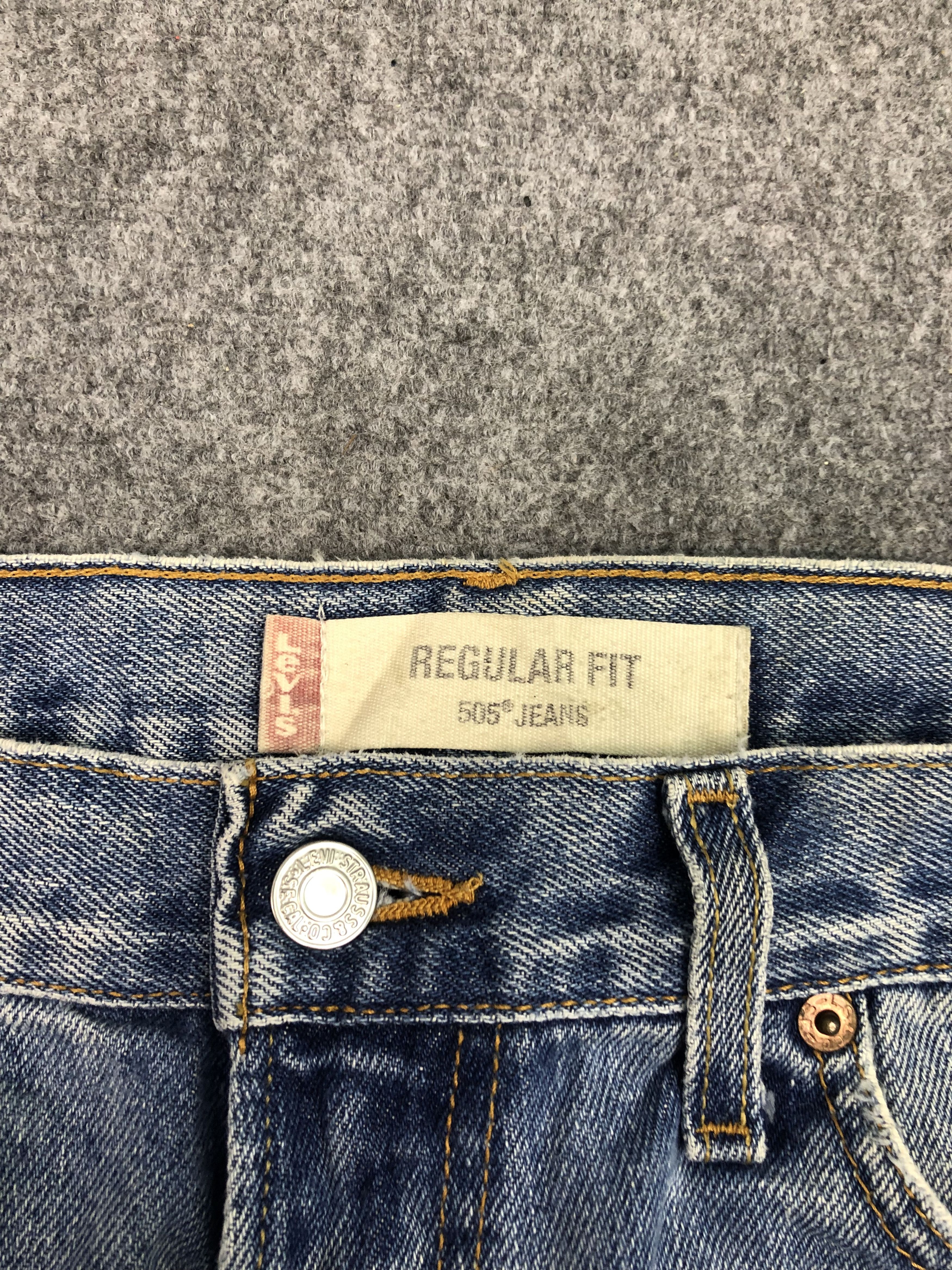 Levi's Vintage Levis 505 Jeans DP0401 Size US 34 / EU 50 - 7 Thumbnail