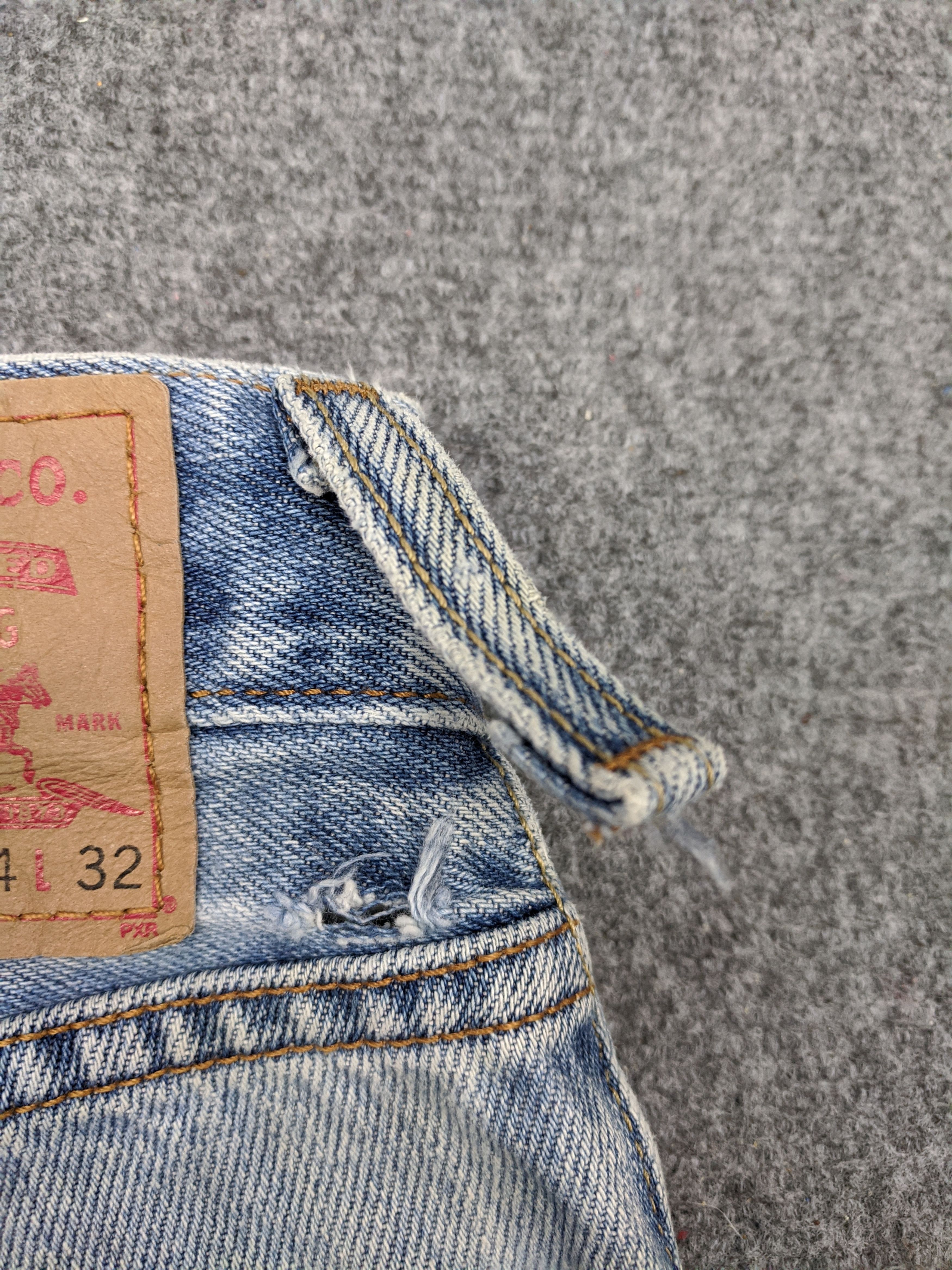 Levi's Vintage Levis 505 Jeans DP0610 Size US 34 / EU 50 - 14 Thumbnail