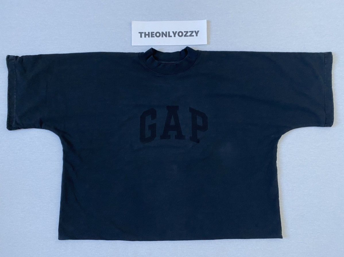 Gap × Kanye West Yeezy Gap Balenciaga Dove Tee Oversized Shirt washed Black Size US L / EU 52-54 / 3 - 1 Thumbnail