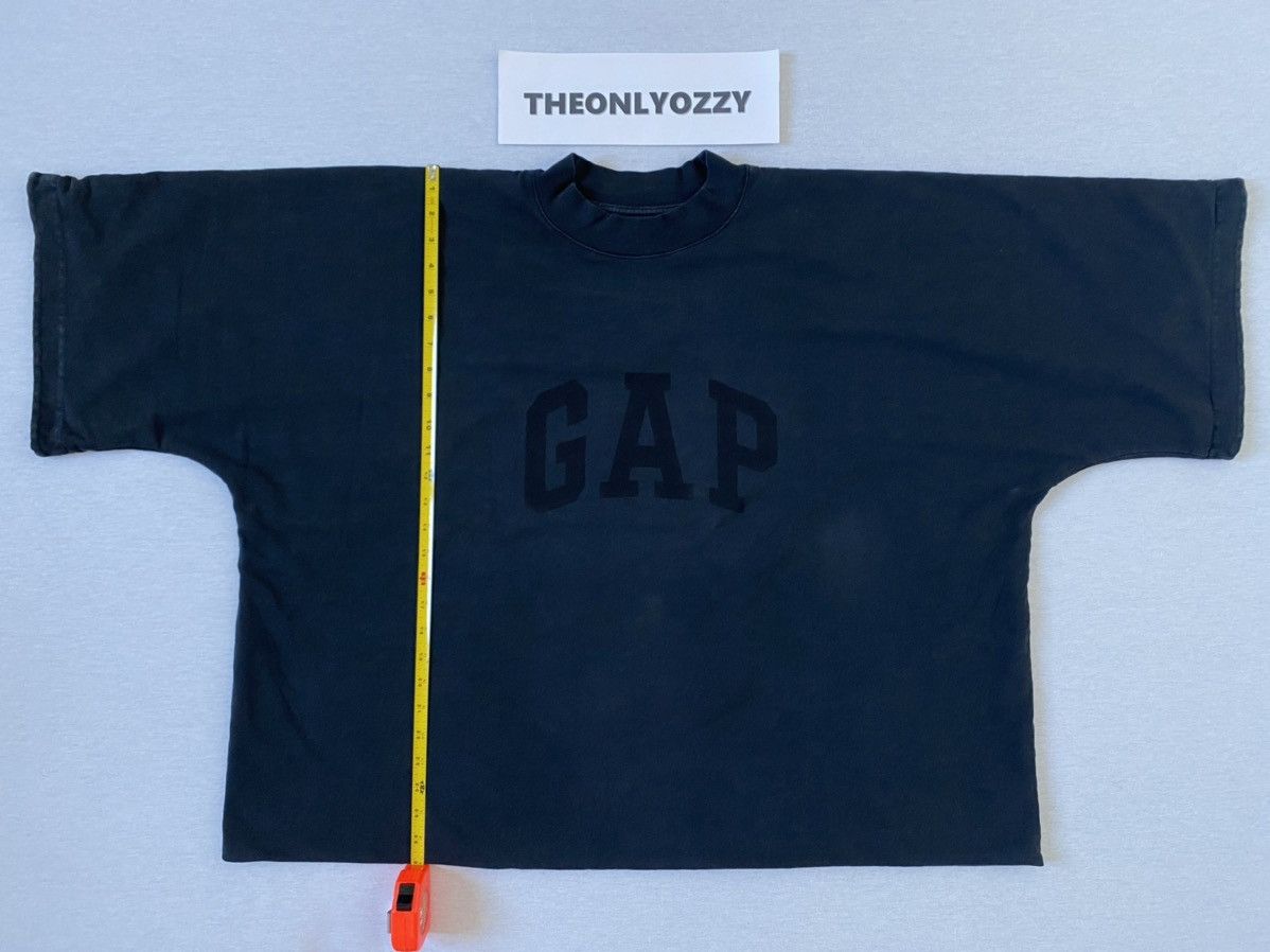 Gap × Kanye West Yeezy Gap Balenciaga Dove Tee Oversized Shirt washed Black Size US L / EU 52-54 / 3 - 3 Thumbnail