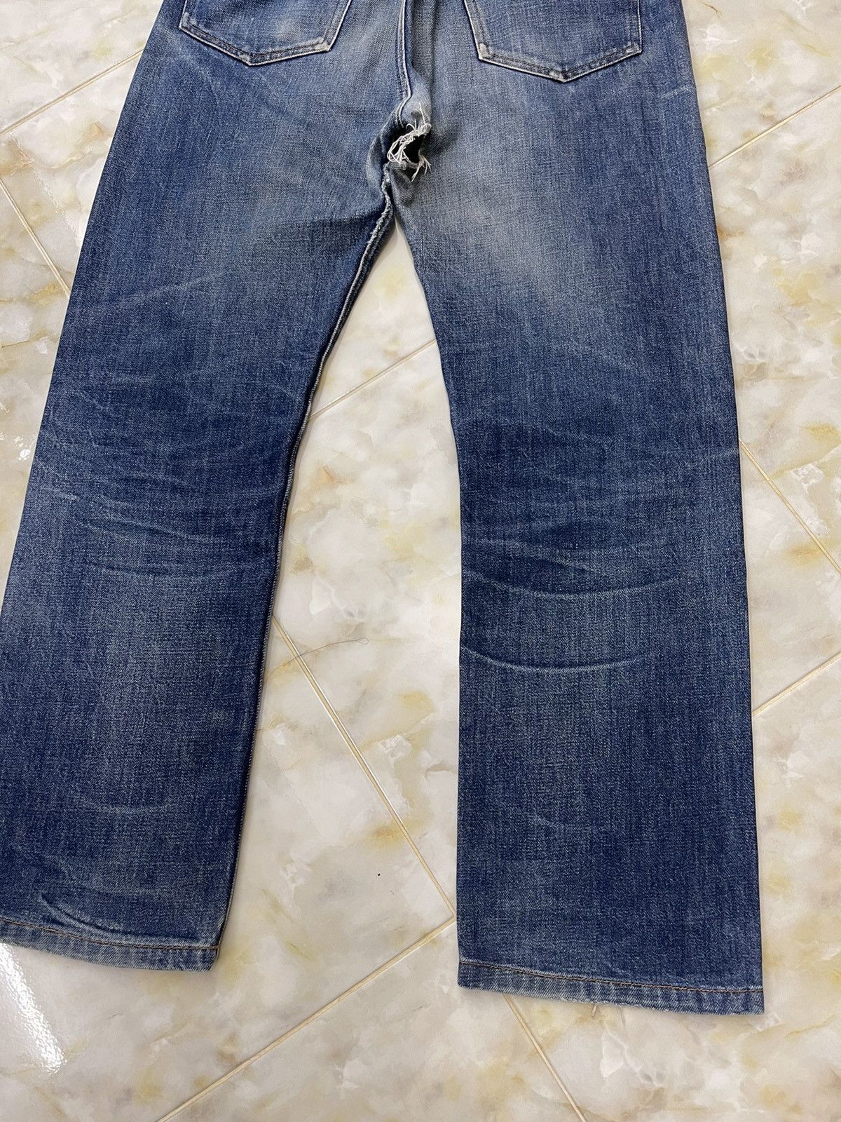 A.P.C. A.P.C Japan Distressed Denim Size US 32 / EU 48 - 15 Thumbnail