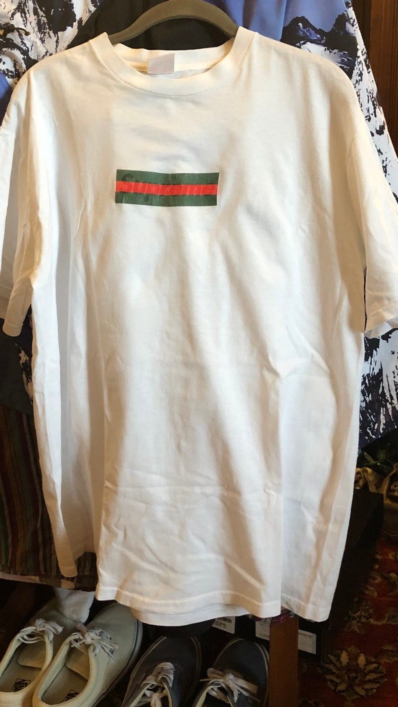 Supreme 2000 Supreme Gucci Box Logo Tee | Grailed