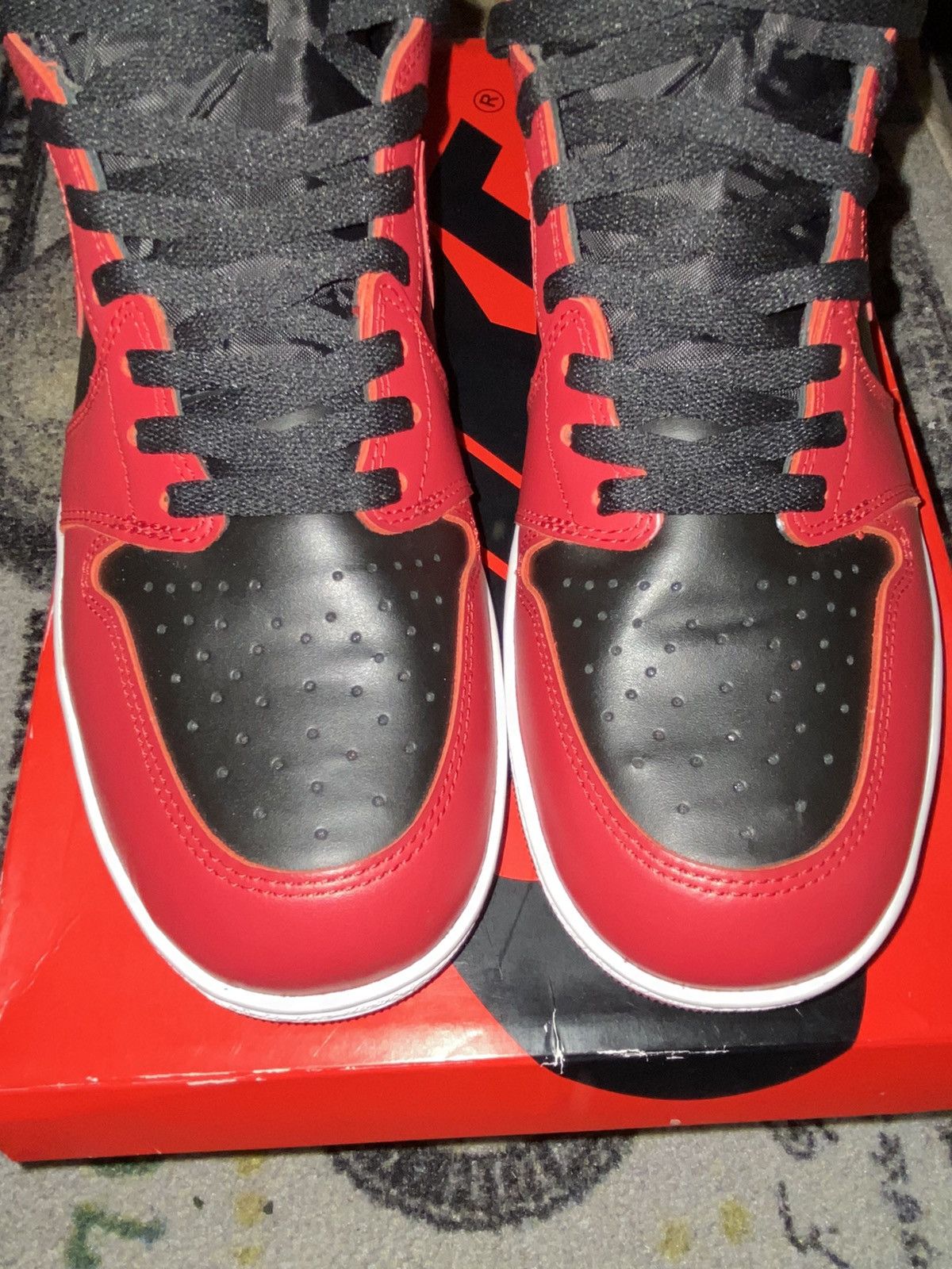 Jordan Brand × Nike Jordan 1 Retro High 85 Varsity Red Size US 12 / EU 45 - 4 Thumbnail