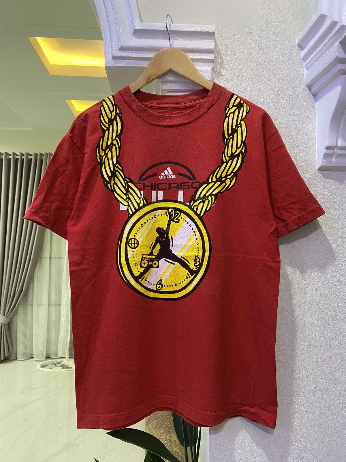 Adidas × NBA × Vintage Vintage Adidas Chicago Bulls T-Shirt Size US M / EU 48-50 / 2 - 1 Thumbnail