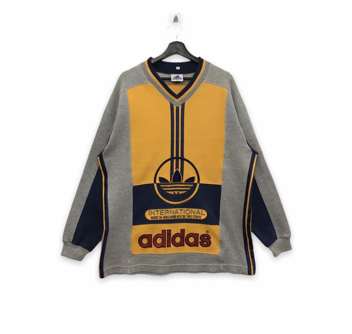 Adidas × Vintage Rare!! Vintage Adidas International Big Logo Sweatshirt Size US L / EU 52-54 / 3 - 1 Thumbnail