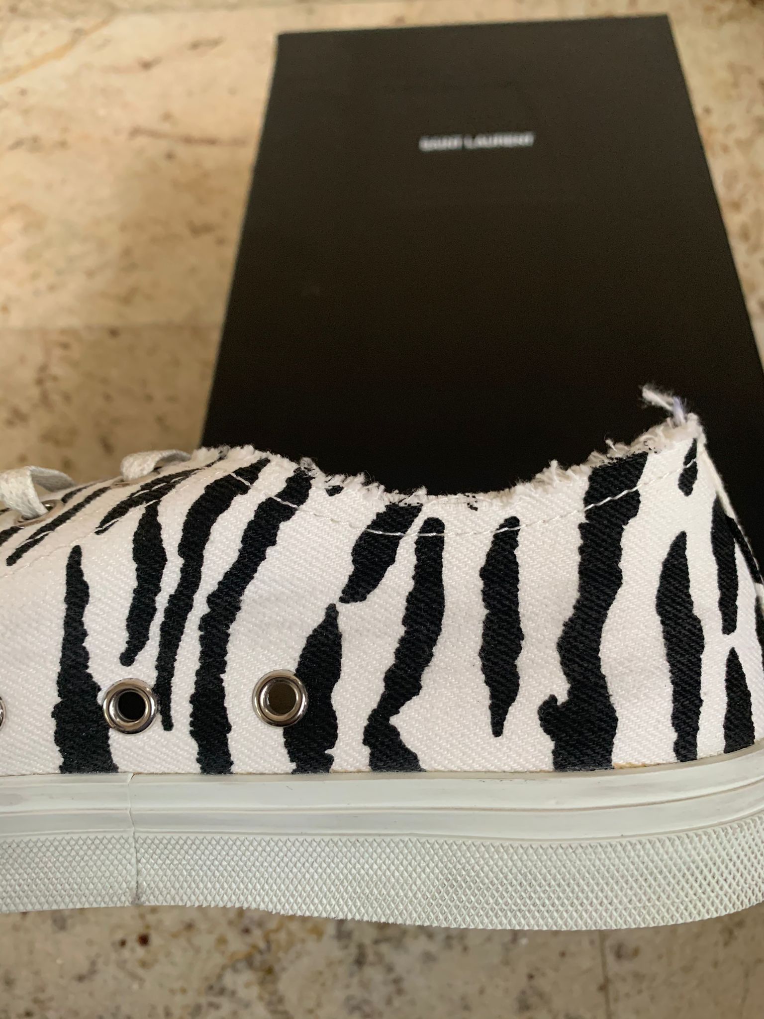 Saint Laurent Paris Bedford Age Low Top Sneakers Size US 8.5 / EU 41-42 - 9 Thumbnail