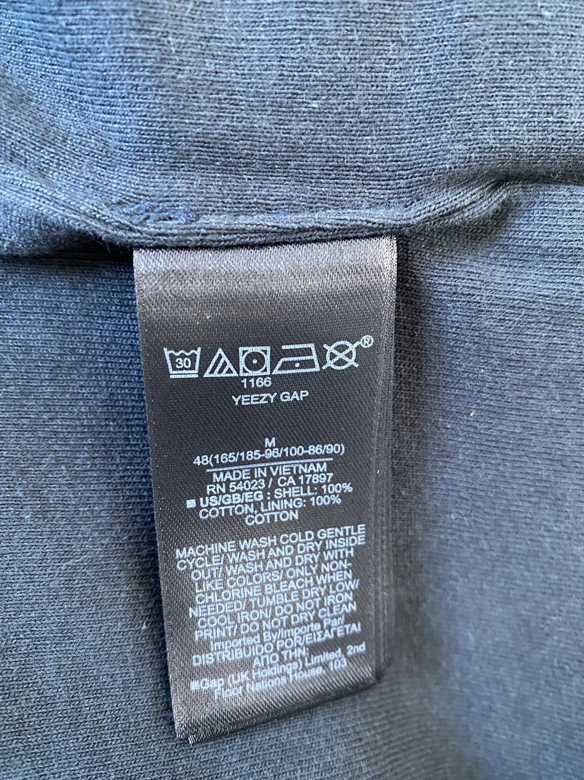 Gap × Kanye West Yeezy Gap Balenciaga Dove Tee Oversized S/L Black Size US M / EU 48-50 / 2 - 6 Thumbnail