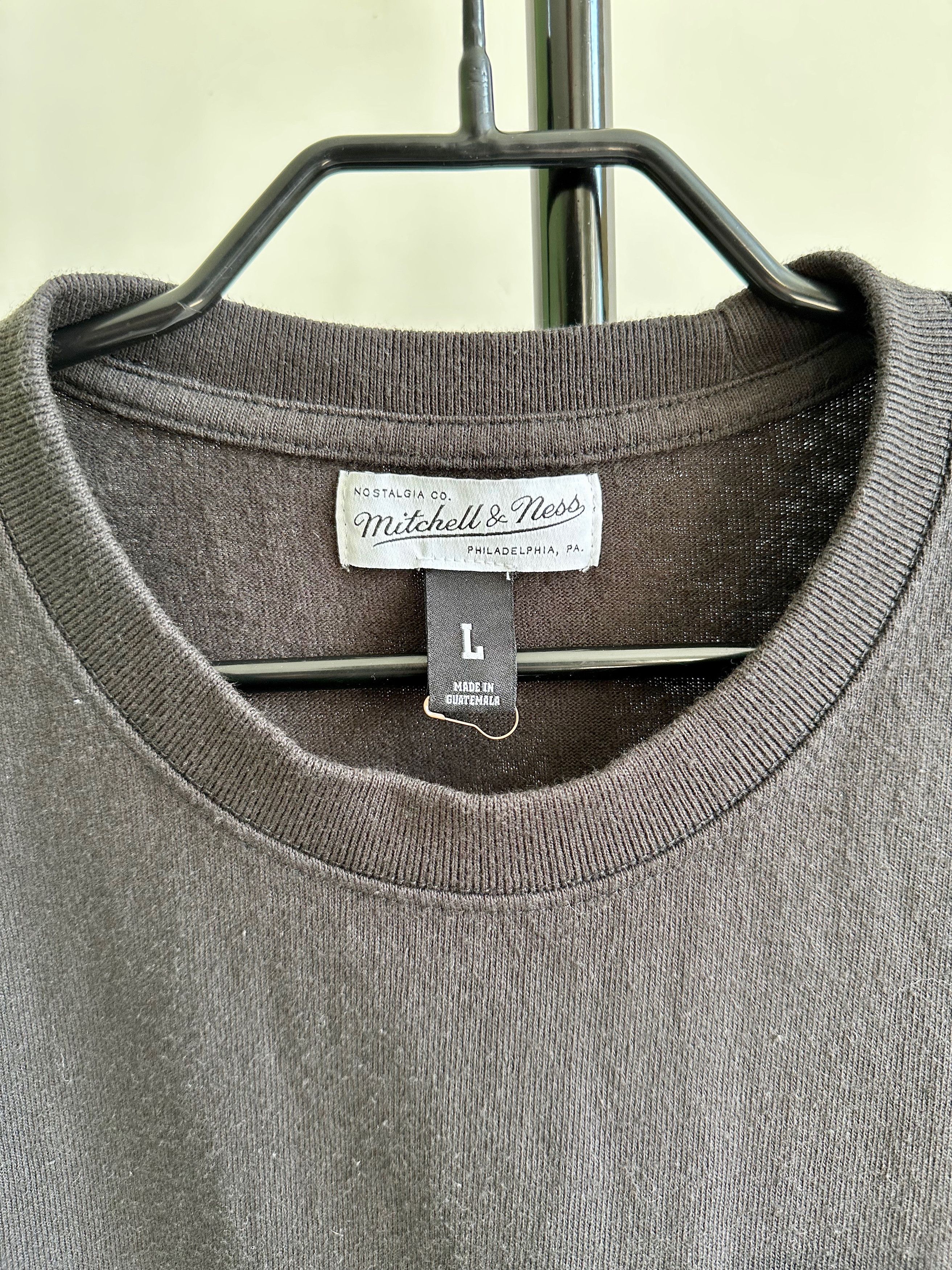 Mitchell & Ness Mitchell & Ness black heavy cotton t shirt Size US L / EU 52-54 / 3 - 2 Thumbnail