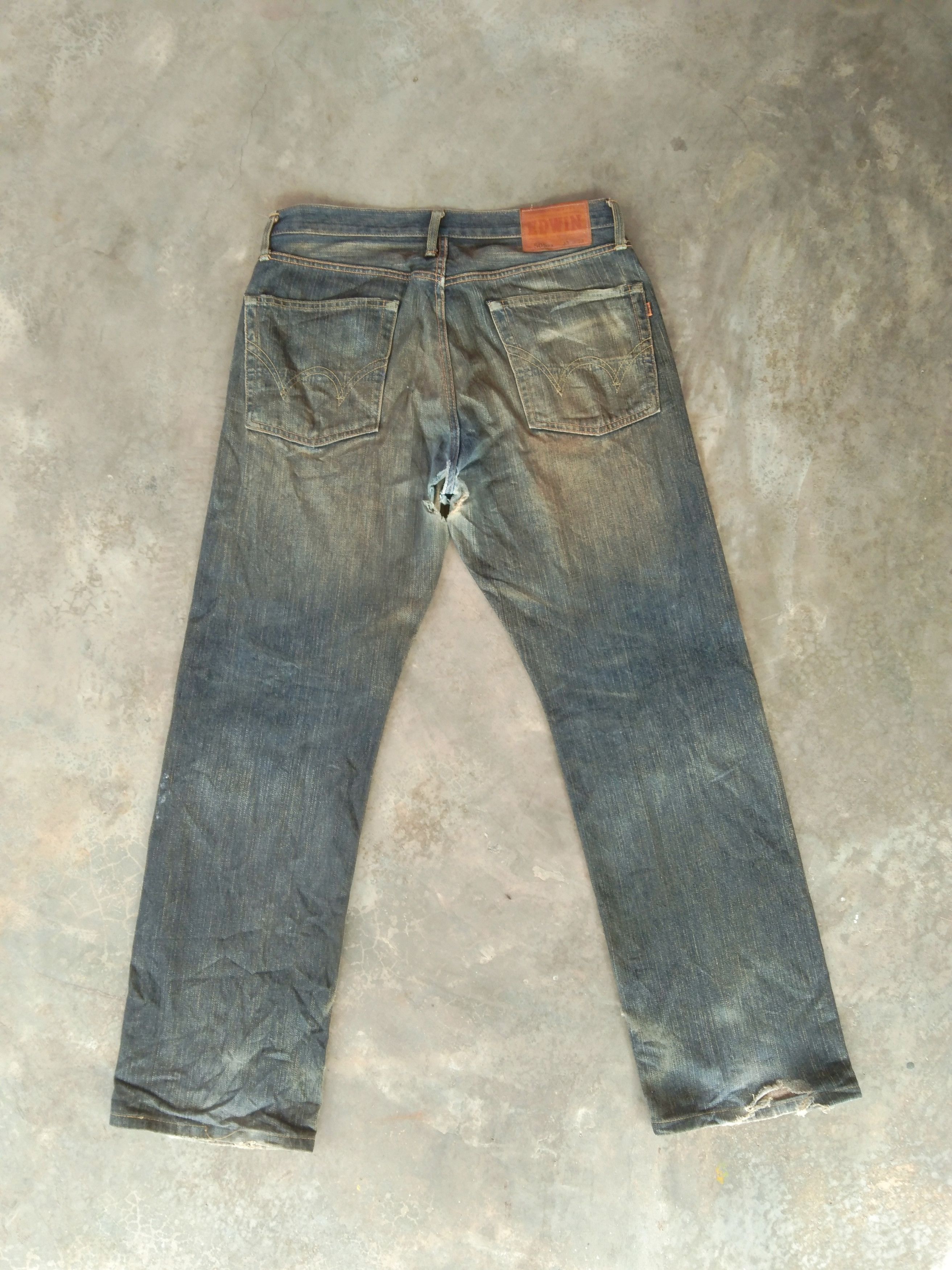 Japanese Brand Vintage Distressed Edwin Mud Wash Selvedge Redline Jeans Size US 33 - 2 Thumbnail