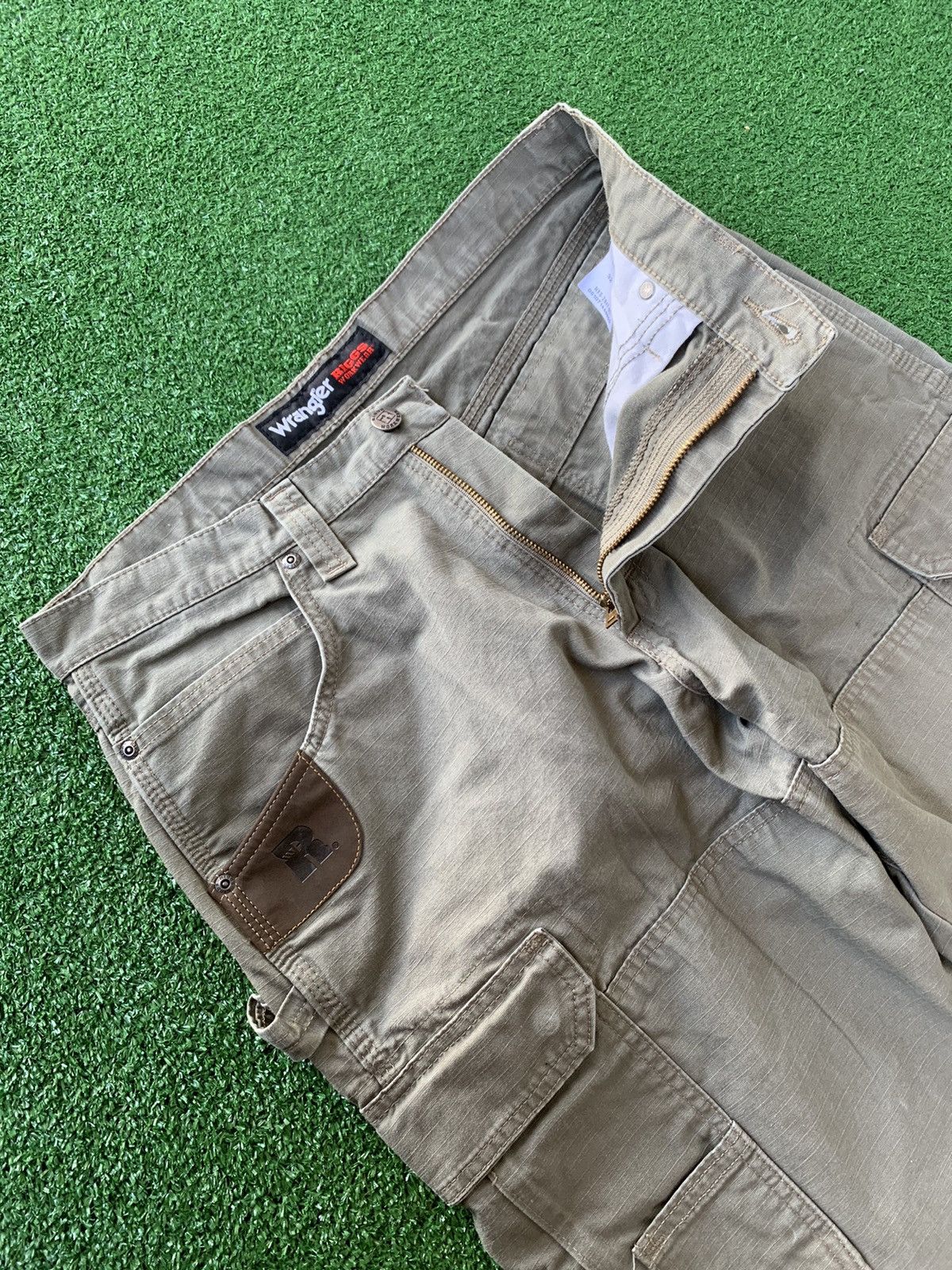 Wrangler 🌲🔹Wrangler Jeans Bundle (32 x 30) Size US 32 / EU 48 - 3 Thumbnail