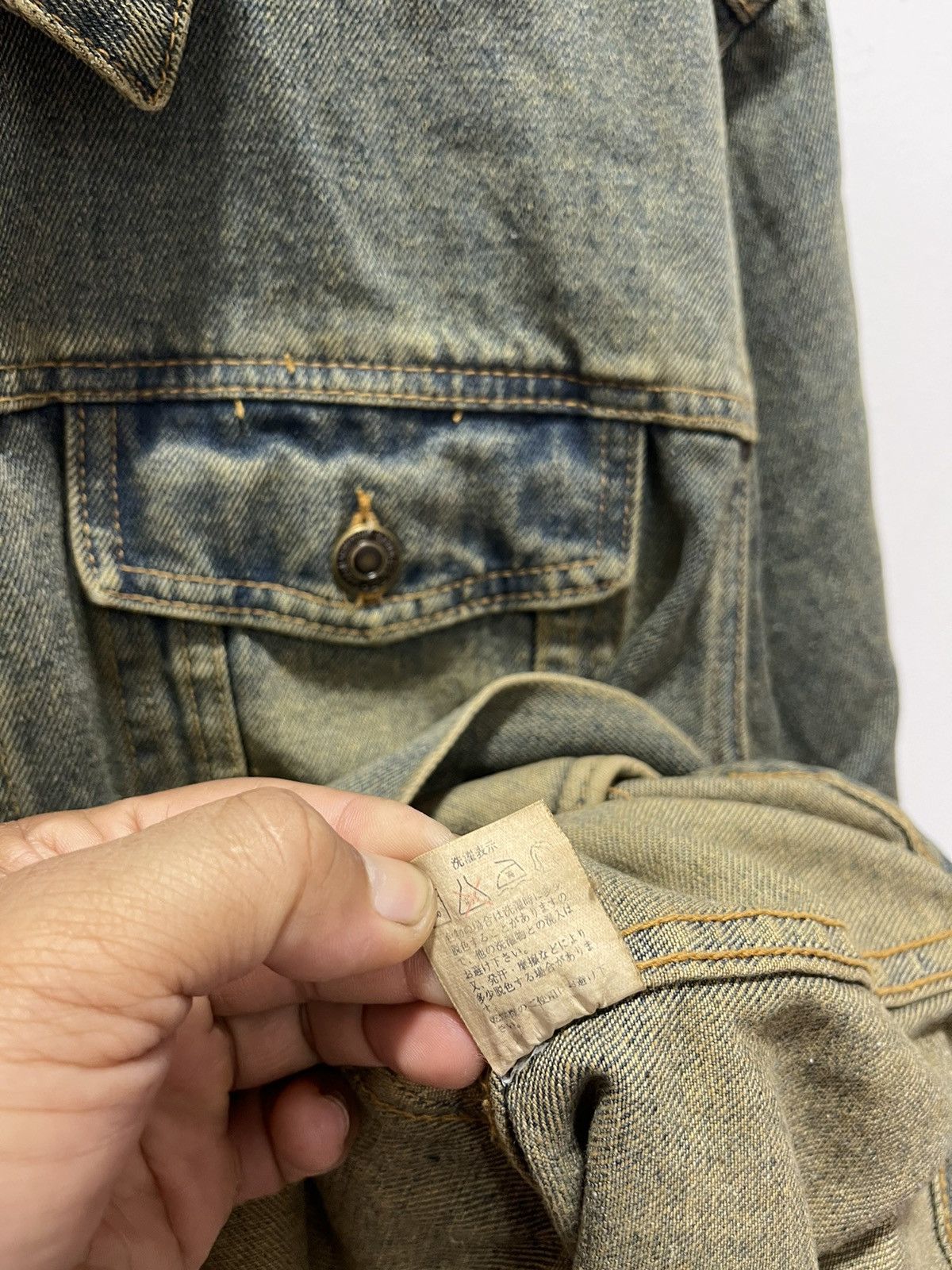 Japanese Brand × Vintage VINTAGE TRUCKER JAPAN STYLE DISTRESSED DENIM JACKET Size US L / EU 52-54 / 3 - 11 Thumbnail