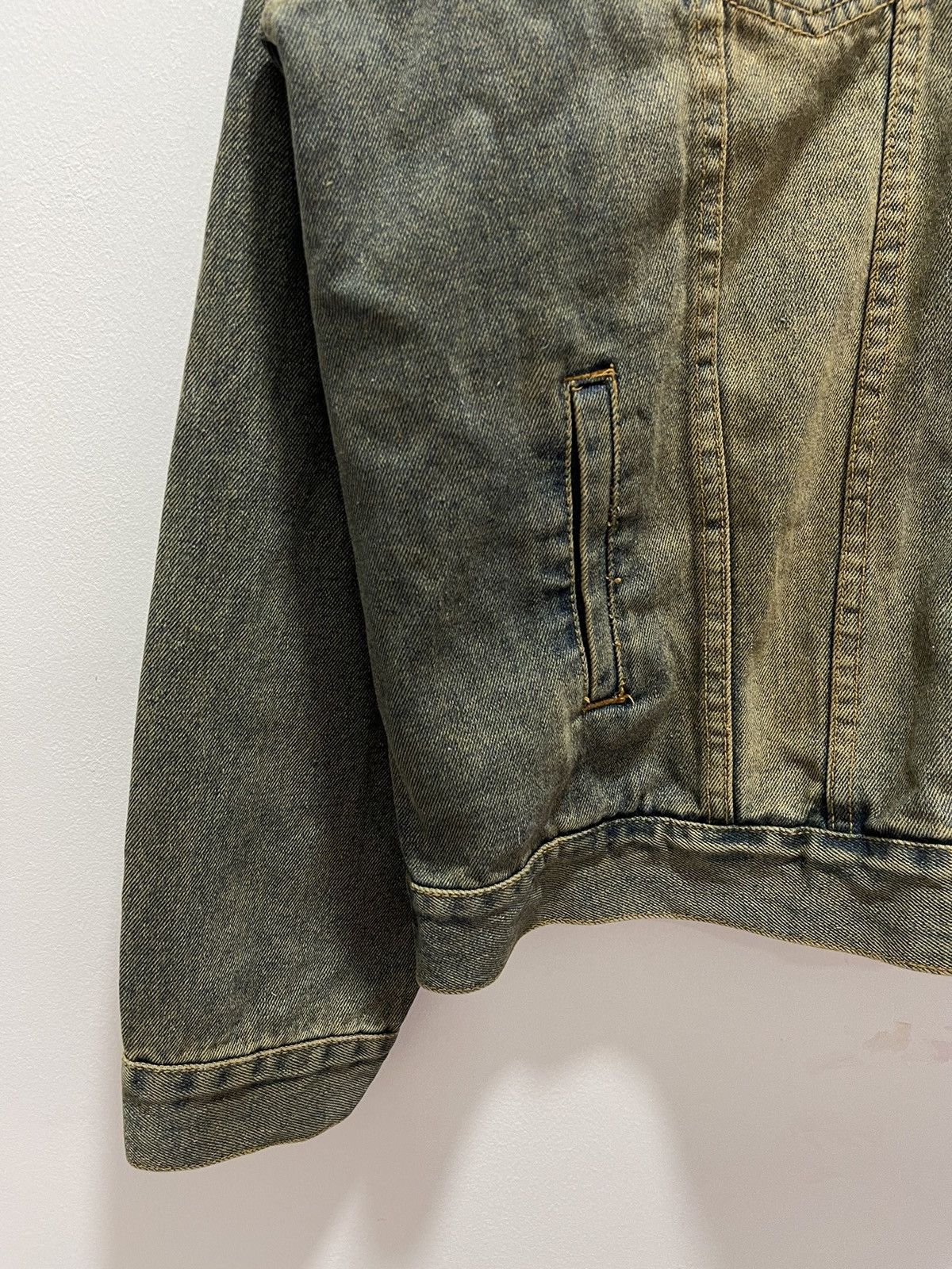 Japanese Brand × Vintage VINTAGE TRUCKER JAPAN STYLE DISTRESSED DENIM JACKET Size US L / EU 52-54 / 3 - 4 Thumbnail