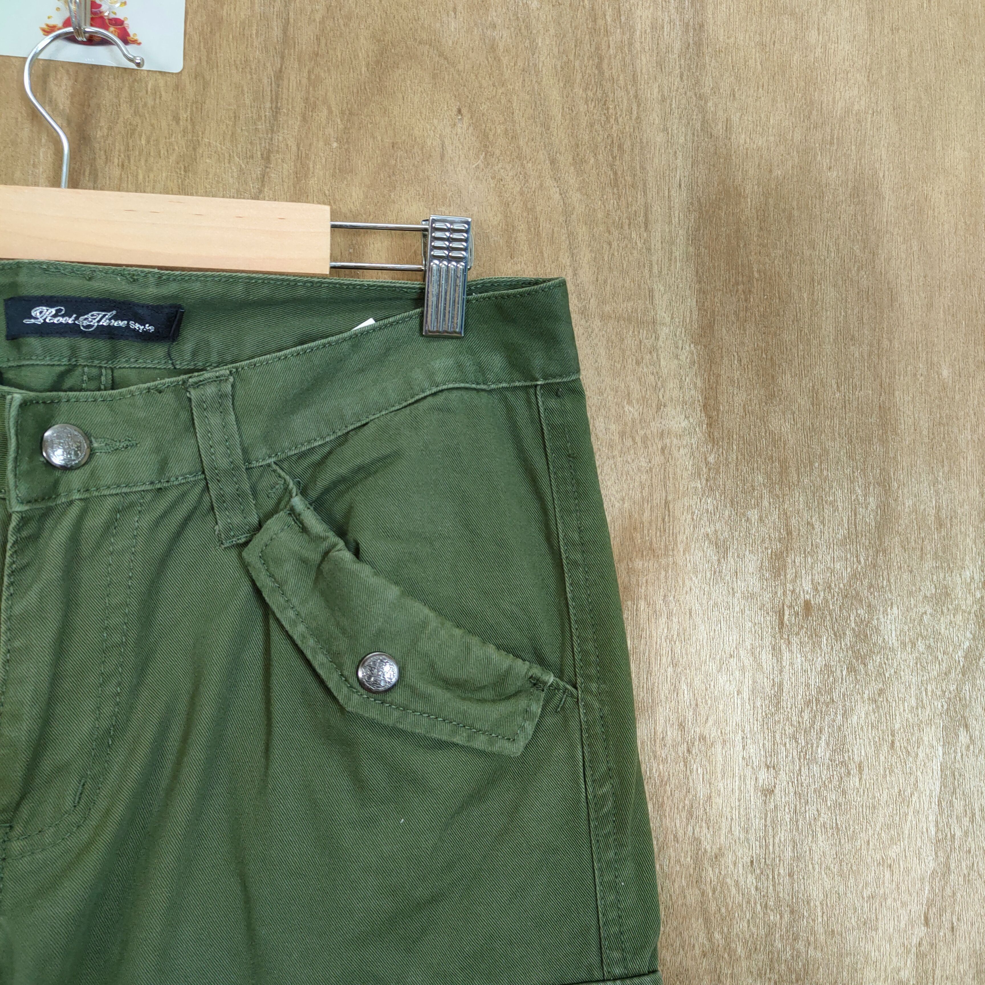 Roots ROOTS THREE FLARE CARGO PANTS MULTIPOCKET TACTICAL Size US 32 / EU 48 - 8 Thumbnail