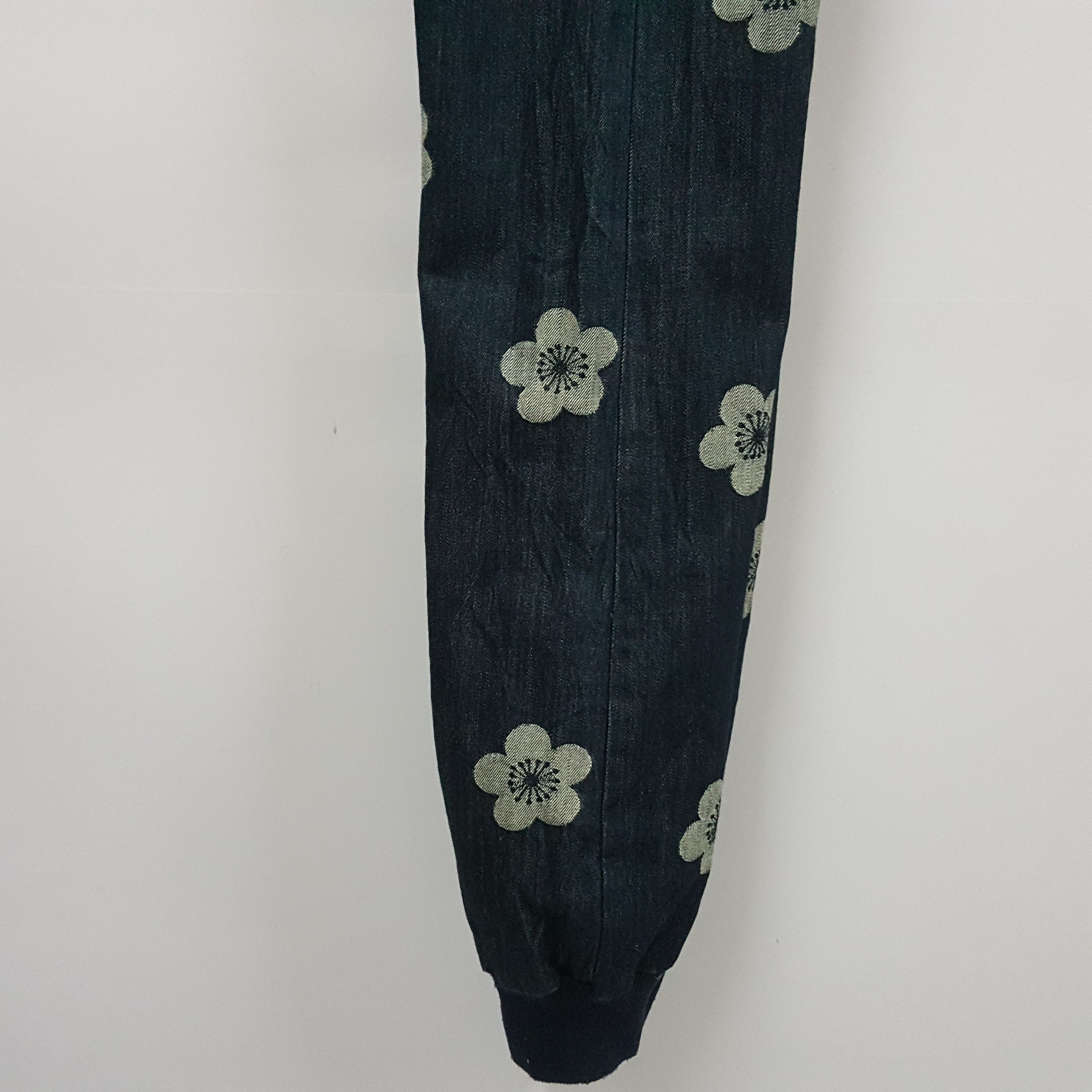 Japanese Brand Vintage ROUROU Japanese brand nice design denim jeans Size US 30 / EU 46 - 5 Thumbnail