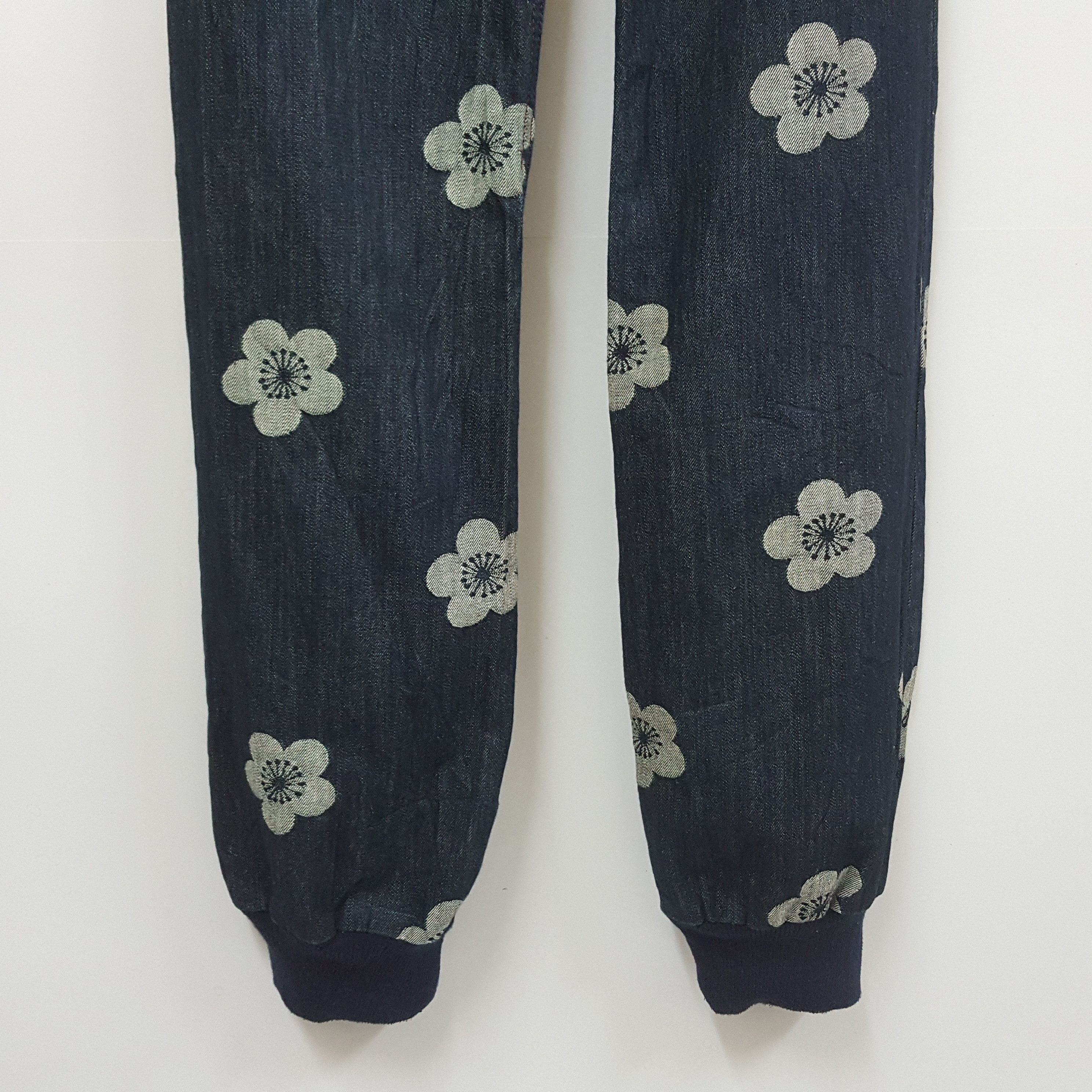 Japanese Brand Vintage ROUROU Japanese brand nice design denim jeans Size US 30 / EU 46 - 8 Thumbnail