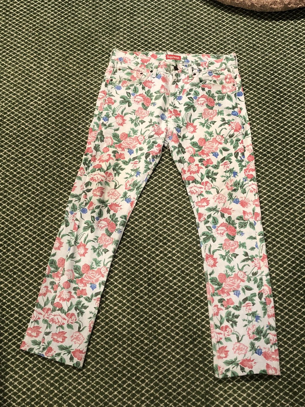 Supreme Levi’s Roses 505 Jeans