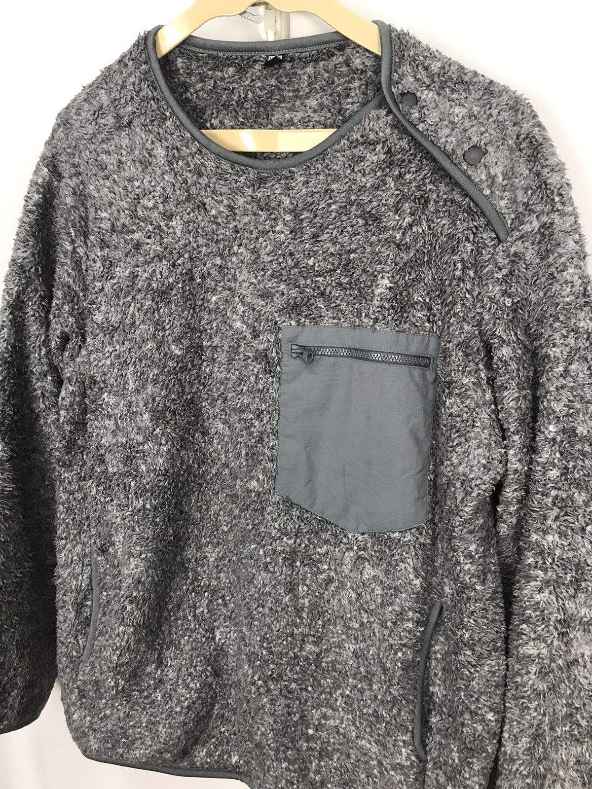 Uniqlo Uniqlo fleece sweatshirt Size US M / EU 48-50 / 2 - 6 Thumbnail