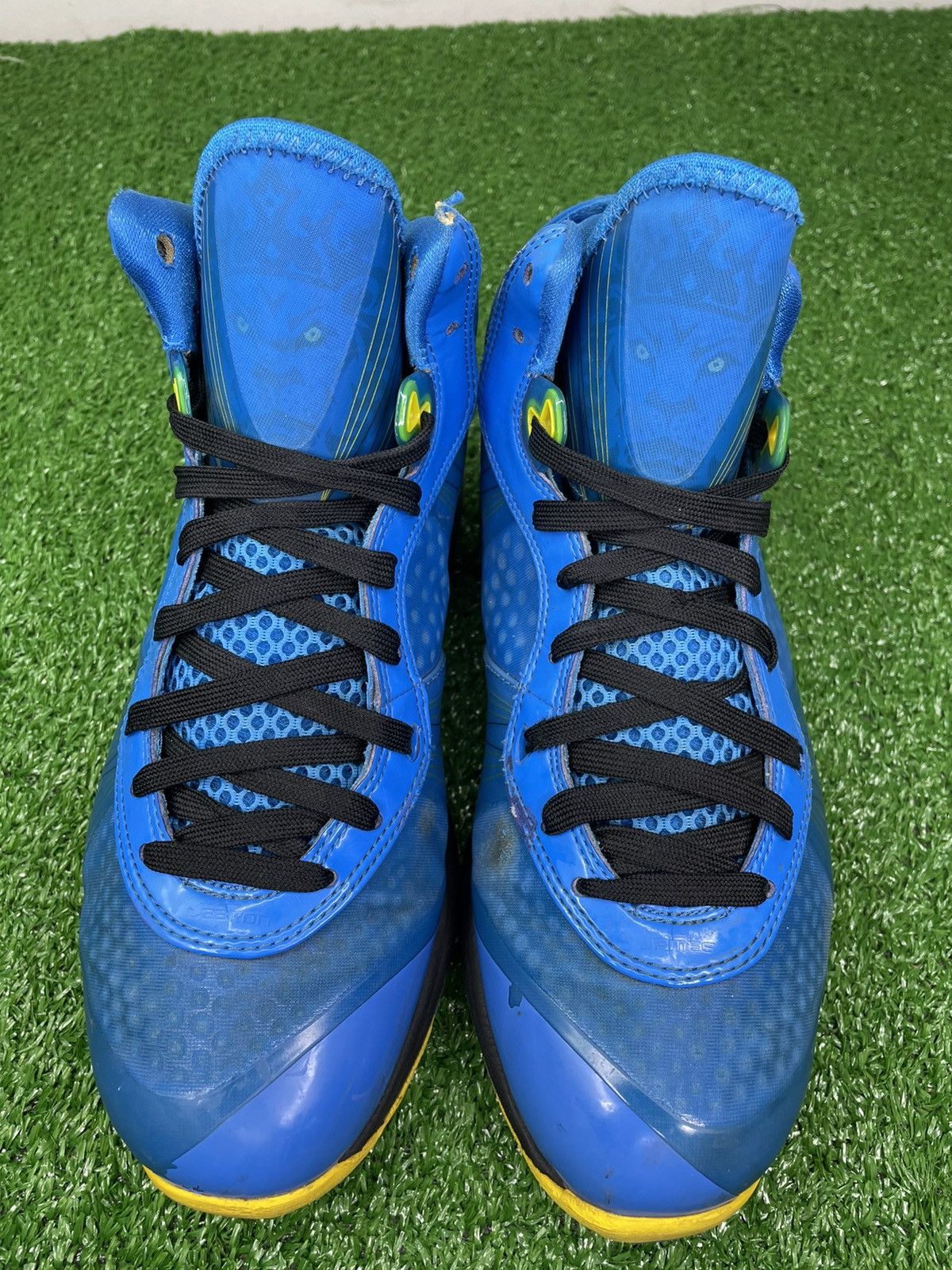 Nike Nike LeBron 8 V/2 Entourage 2011 Size US 8.5 / EU 41-42 - 2 Thumbnail
