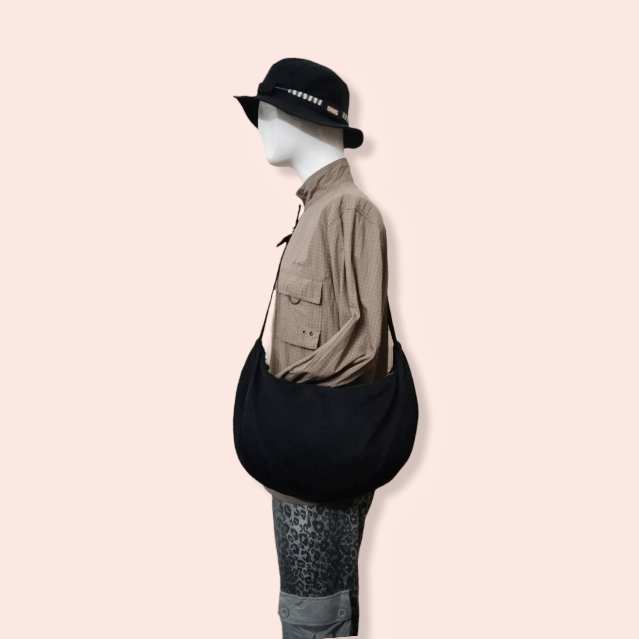 Vintage VTG JAPAN CANVAS SACHEL BANANA CROSSBODY/SHOULDER SLING Size ONE SIZE - 1 Thumbnail