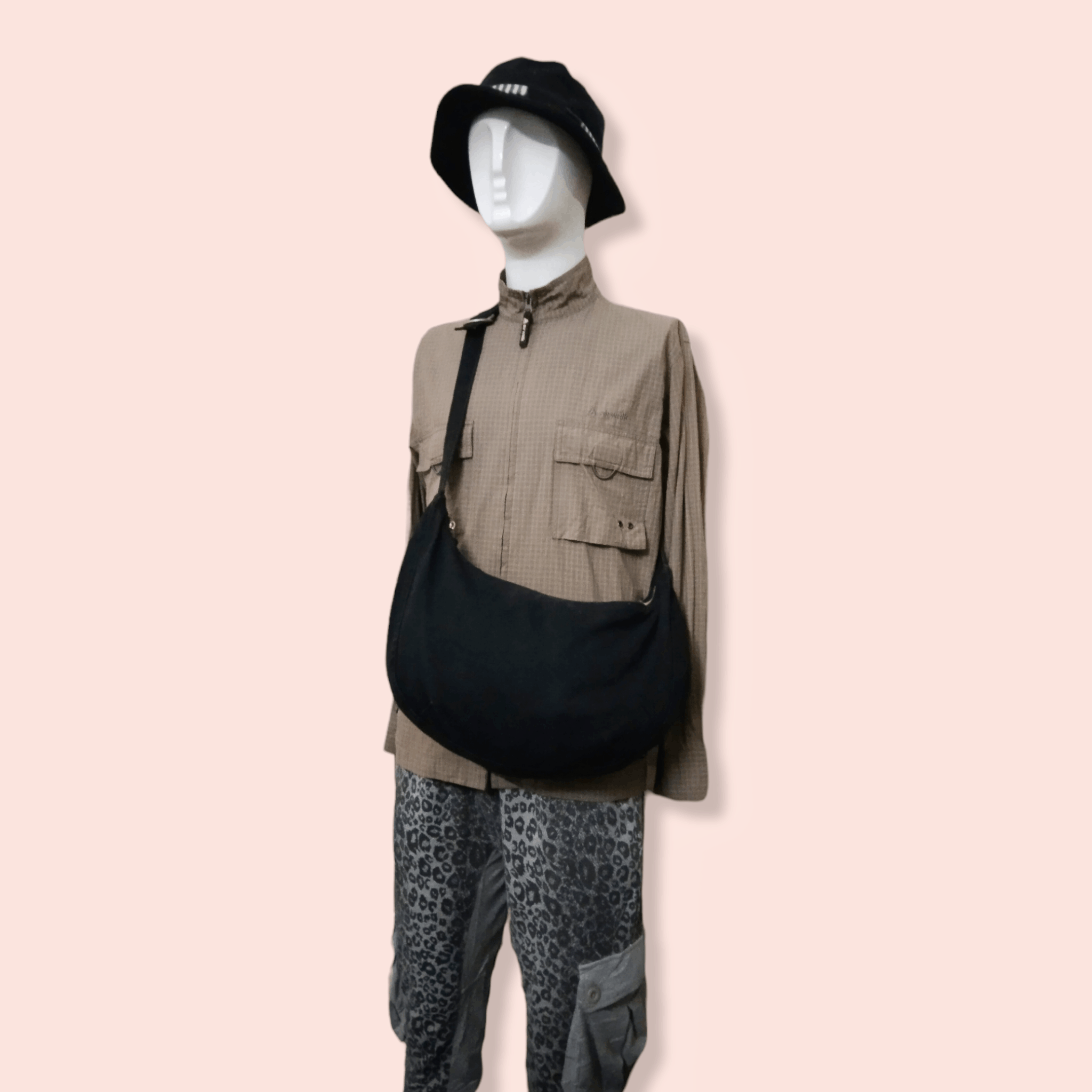 Vintage VTG JAPAN CANVAS SACHEL BANANA CROSSBODY/SHOULDER SLING Size ONE SIZE - 14 Thumbnail