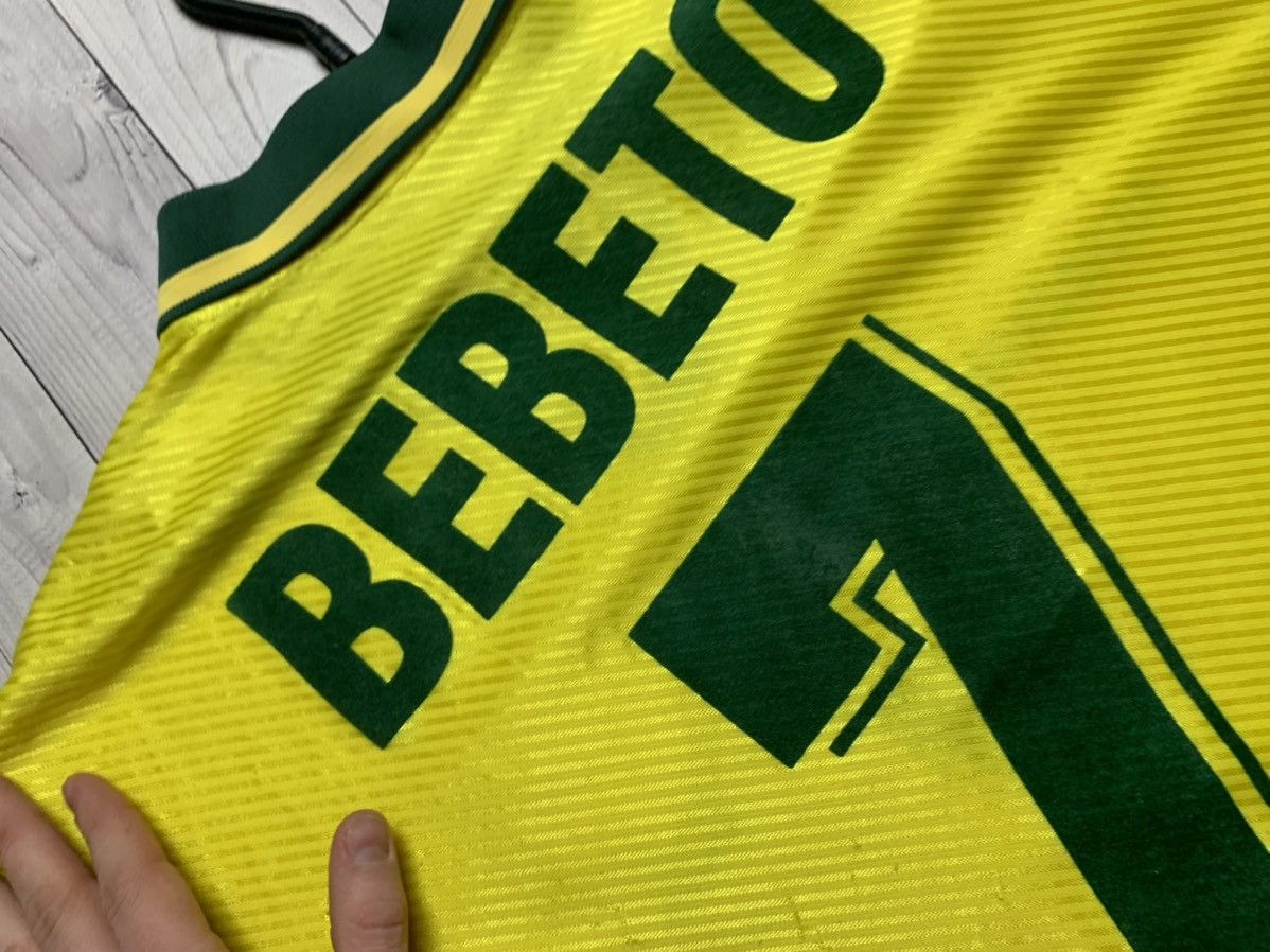 Umbro × Vintage Vintage soccer jersey Brazil BEBETO 7 Umbro Size US L / EU 52-54 / 3 - 12 Thumbnail