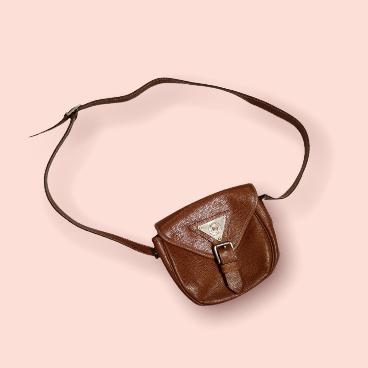 VINTAGE RENOMA LEATHER CROSSBODY BAG