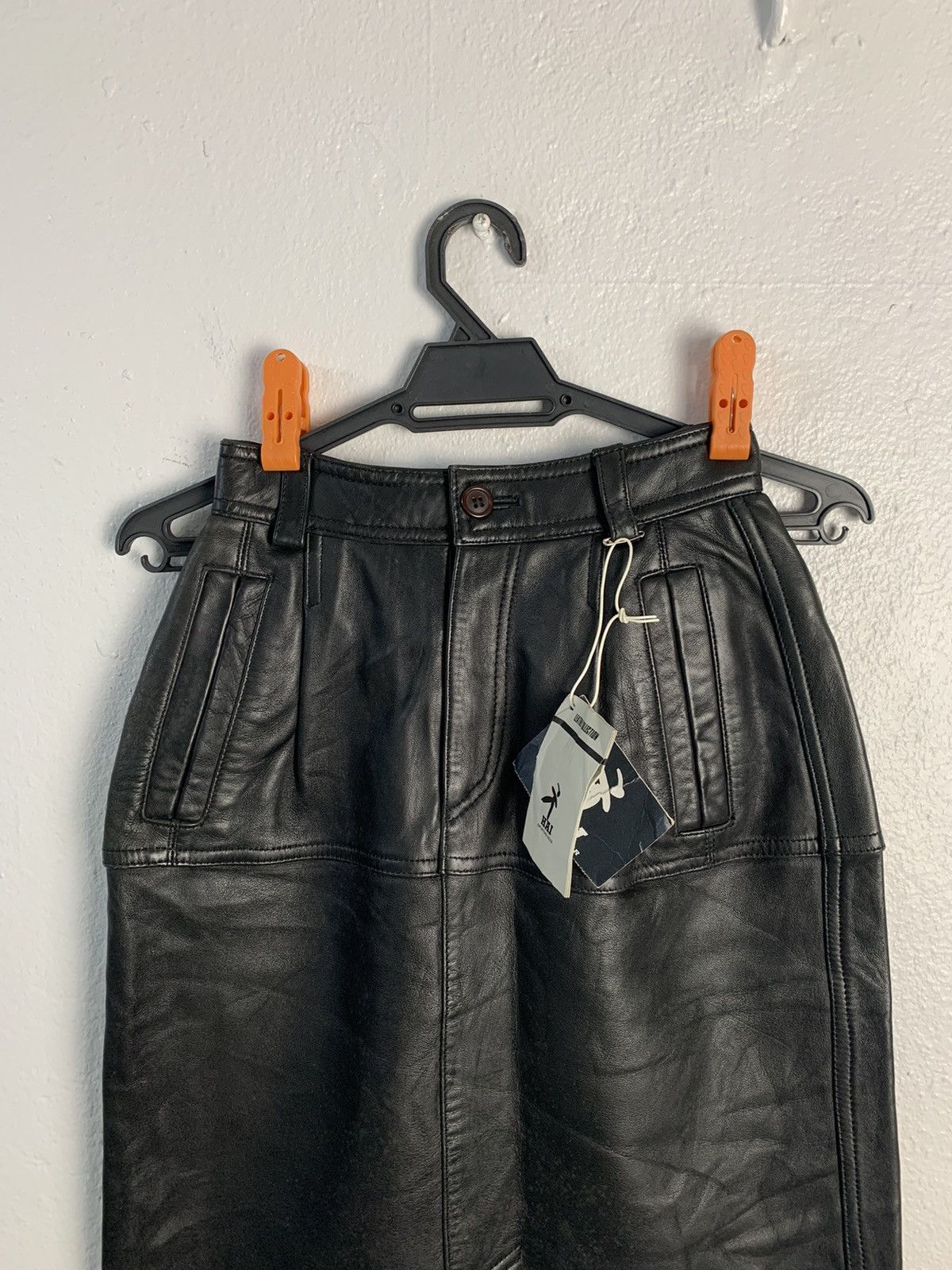 Hai Sporting Gear Hai Sporting Gear Leather Skirt Size 26" / US 2 / IT 38 - 4 Thumbnail