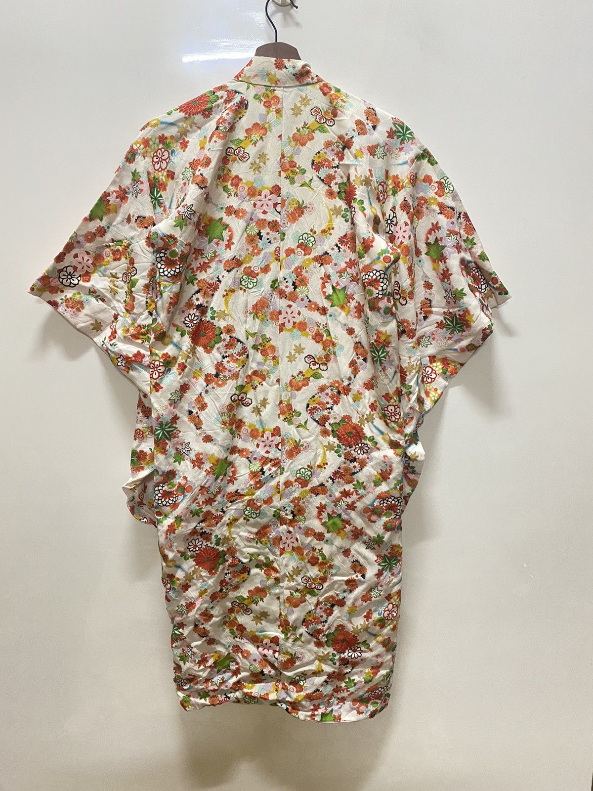Japanese Brand Vintage 90s floral flower chrysanthemum kimono robe k6 Size US M / EU 48-50 / 2 - 1 Thumbnail