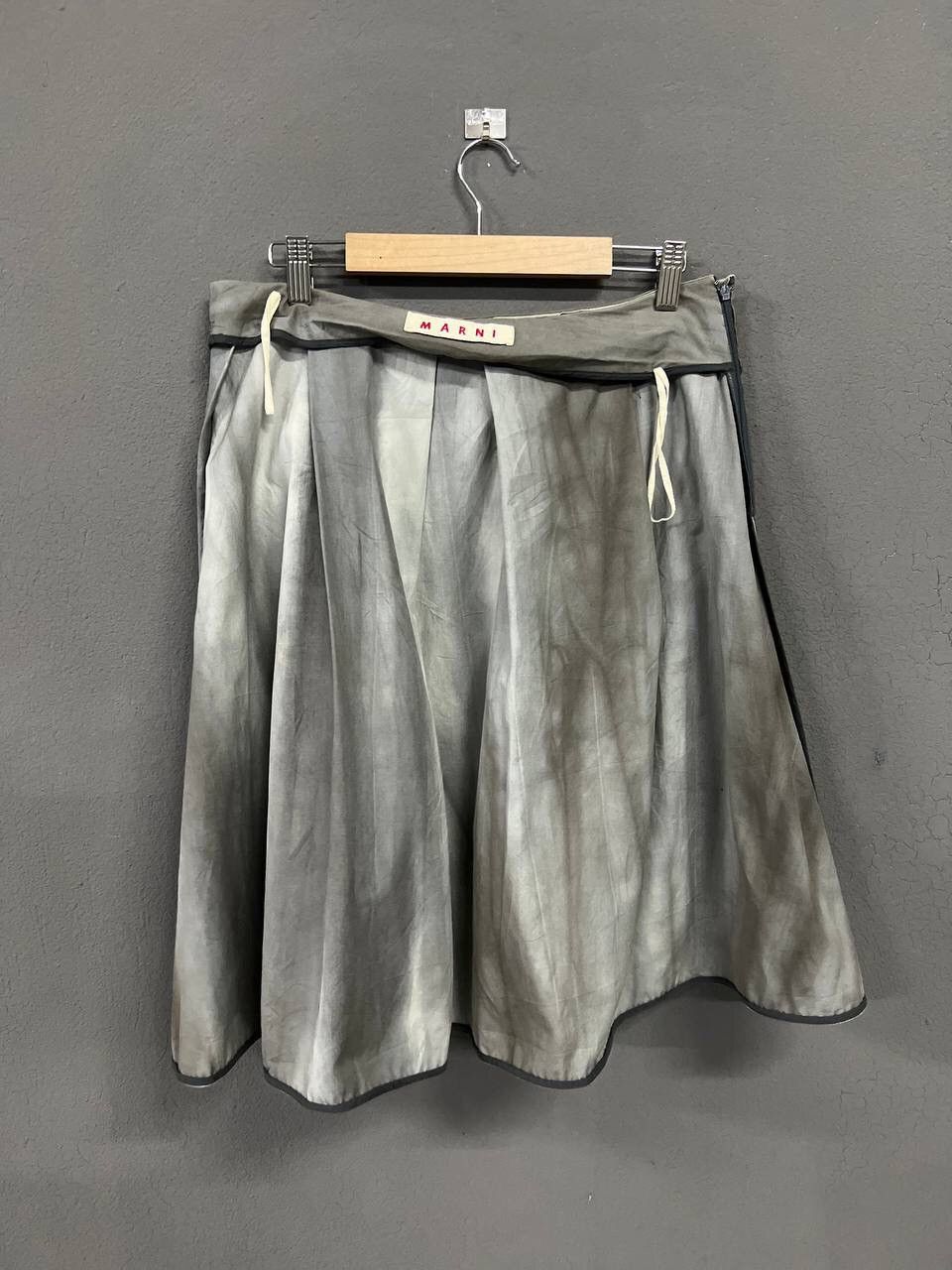 Marni ARCHIVE MARNI MIDI SKIRT Size 42" / US 20 - 12 Thumbnail