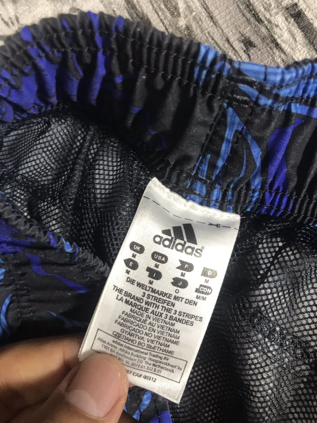 Vintage 2011 Adidas shorts Size US 32 / EU 48 - 8 Thumbnail