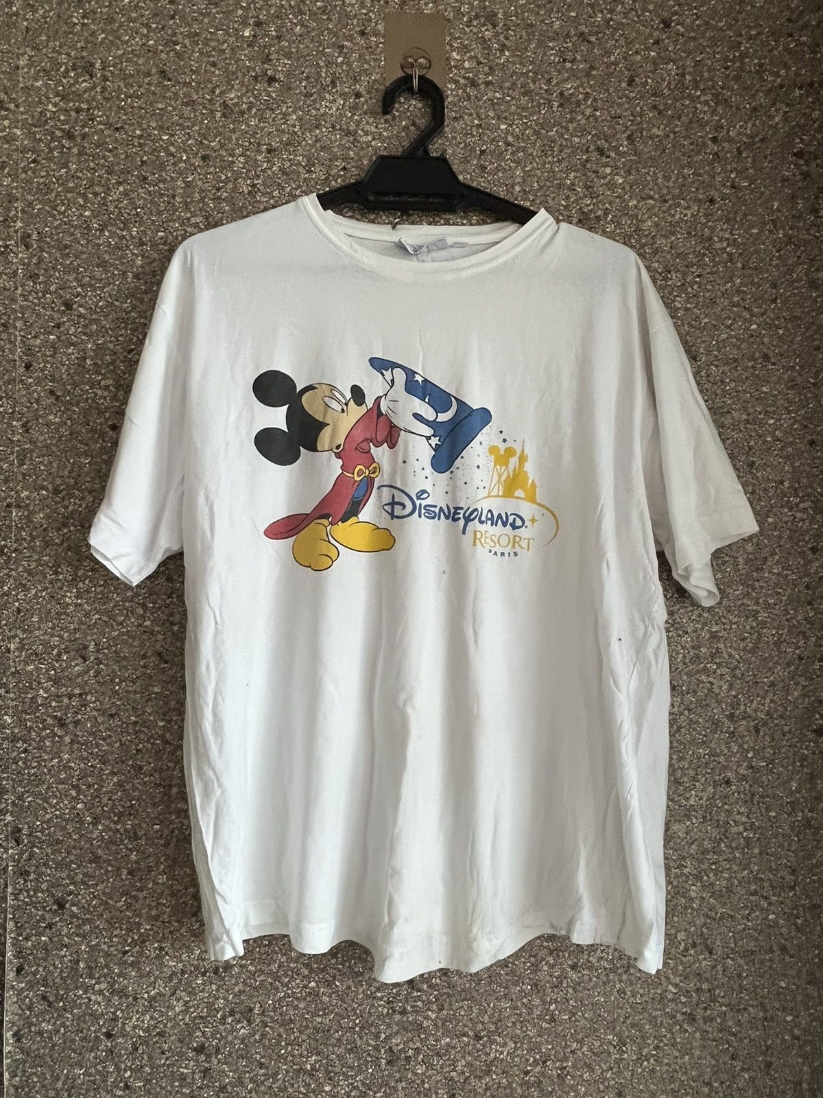 Disney × Vintage Disney resort paris ft59 Size US M / EU 48-50 / 2 - 1 Thumbnail