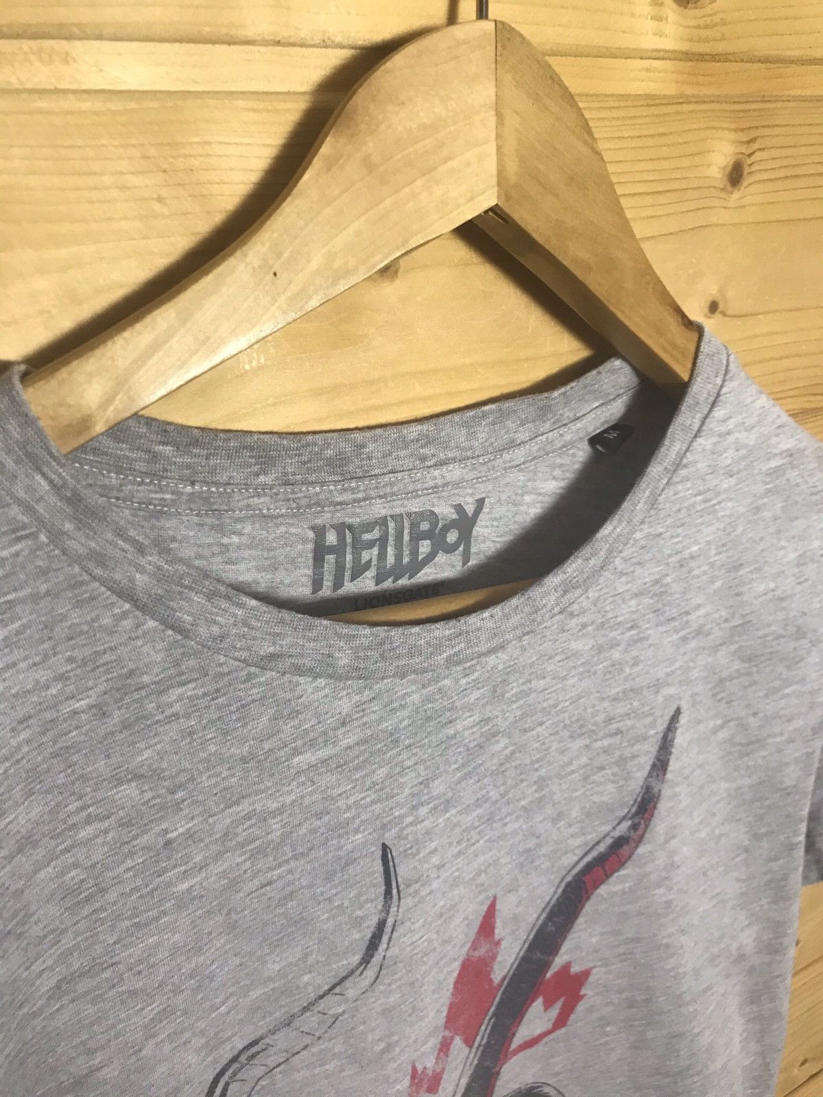 Other 2019 Hellboy t-shirt Size US M / EU 48-50 / 2 - 6 Thumbnail